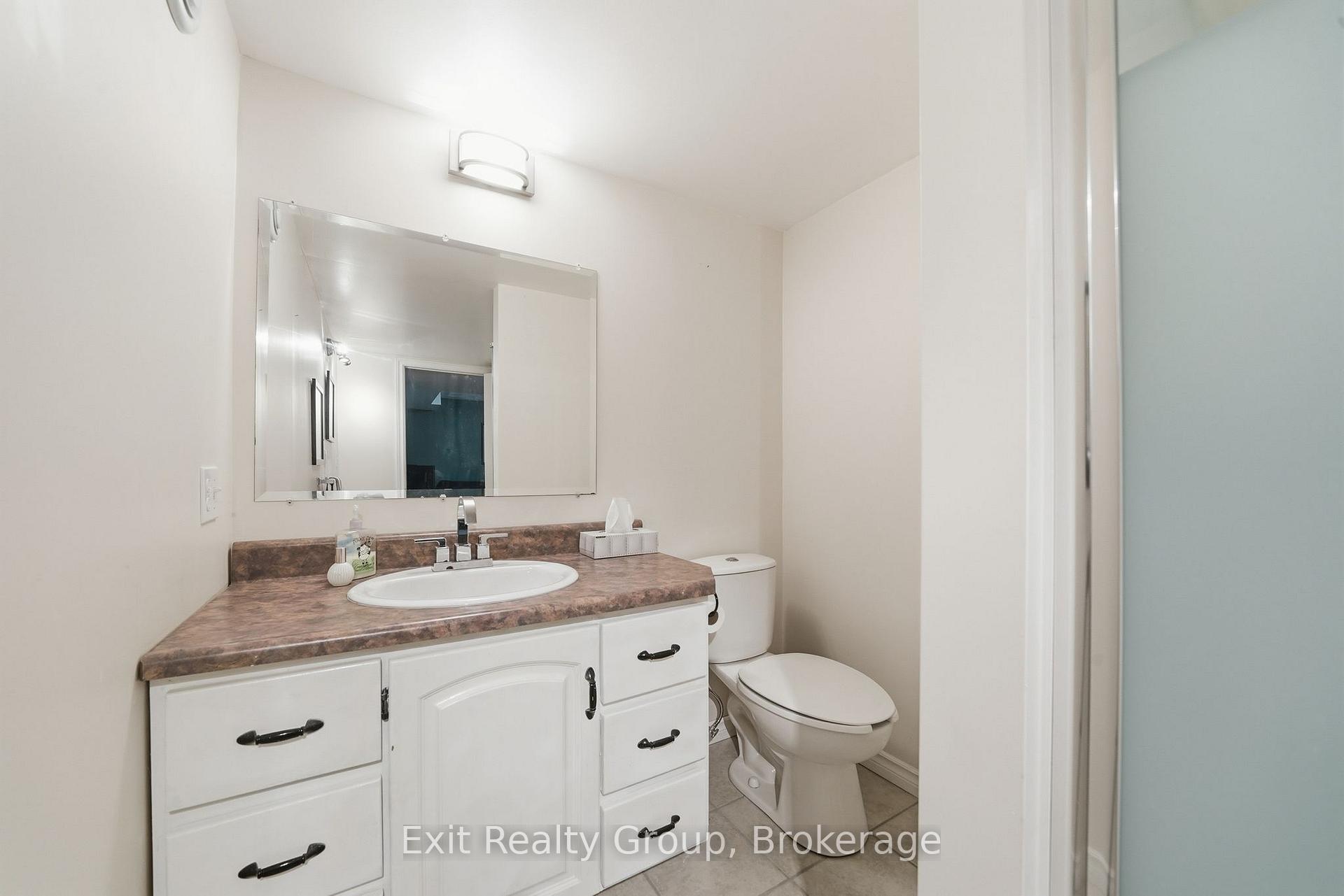 Photo 37 of 23 Mount Grove Crescent, Prince Edward County, Wellington Ward — HOMEH