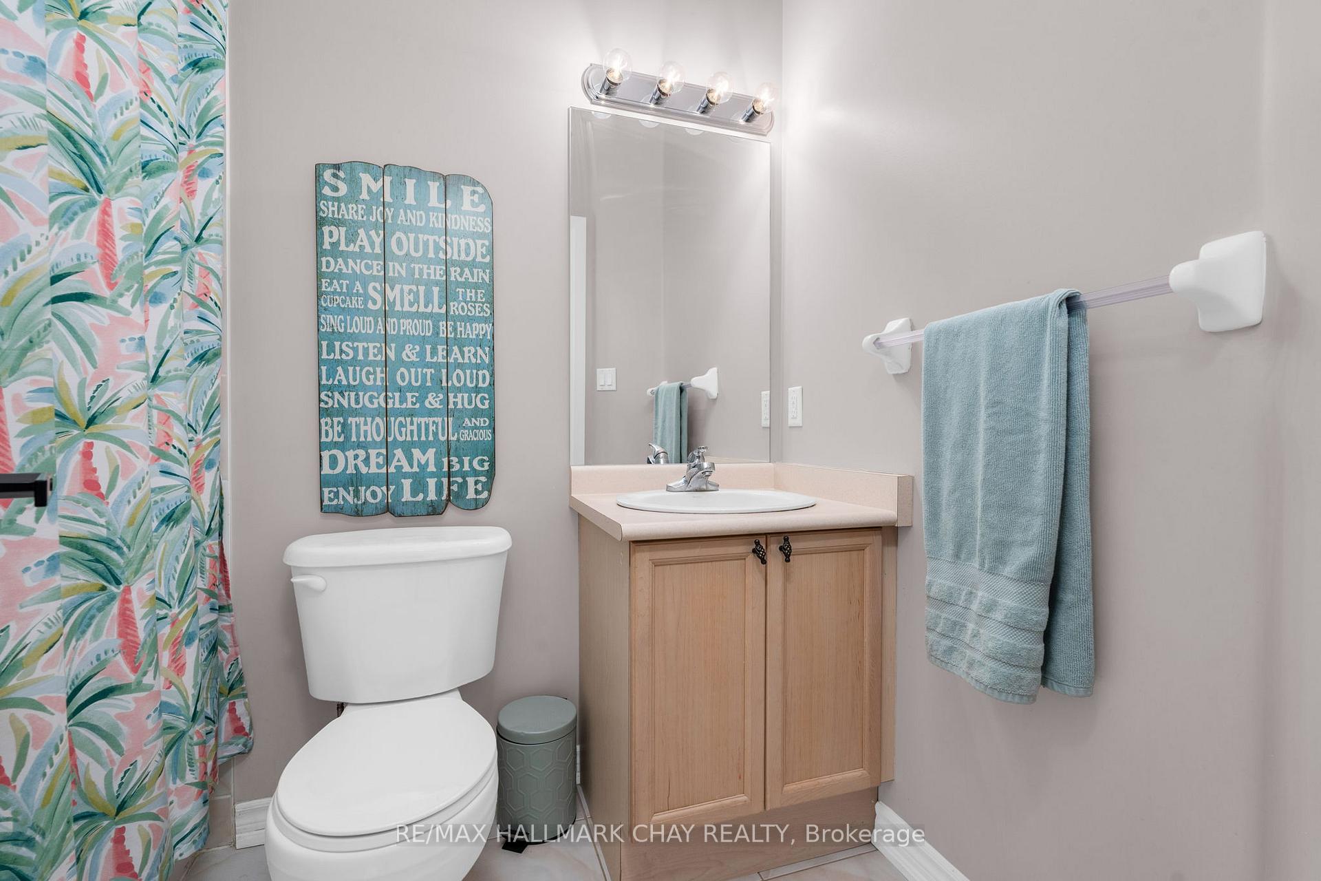 Photo 14 of 12 Oakmont Avenue, Oro-Medonte, Horseshoe Valley — HOMEH