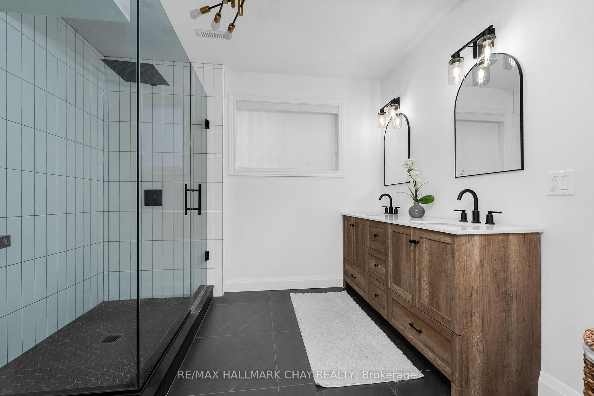 Photo 21 of 12 Oakmont Avenue, Oro-Medonte, Horseshoe Valley — HOMEH