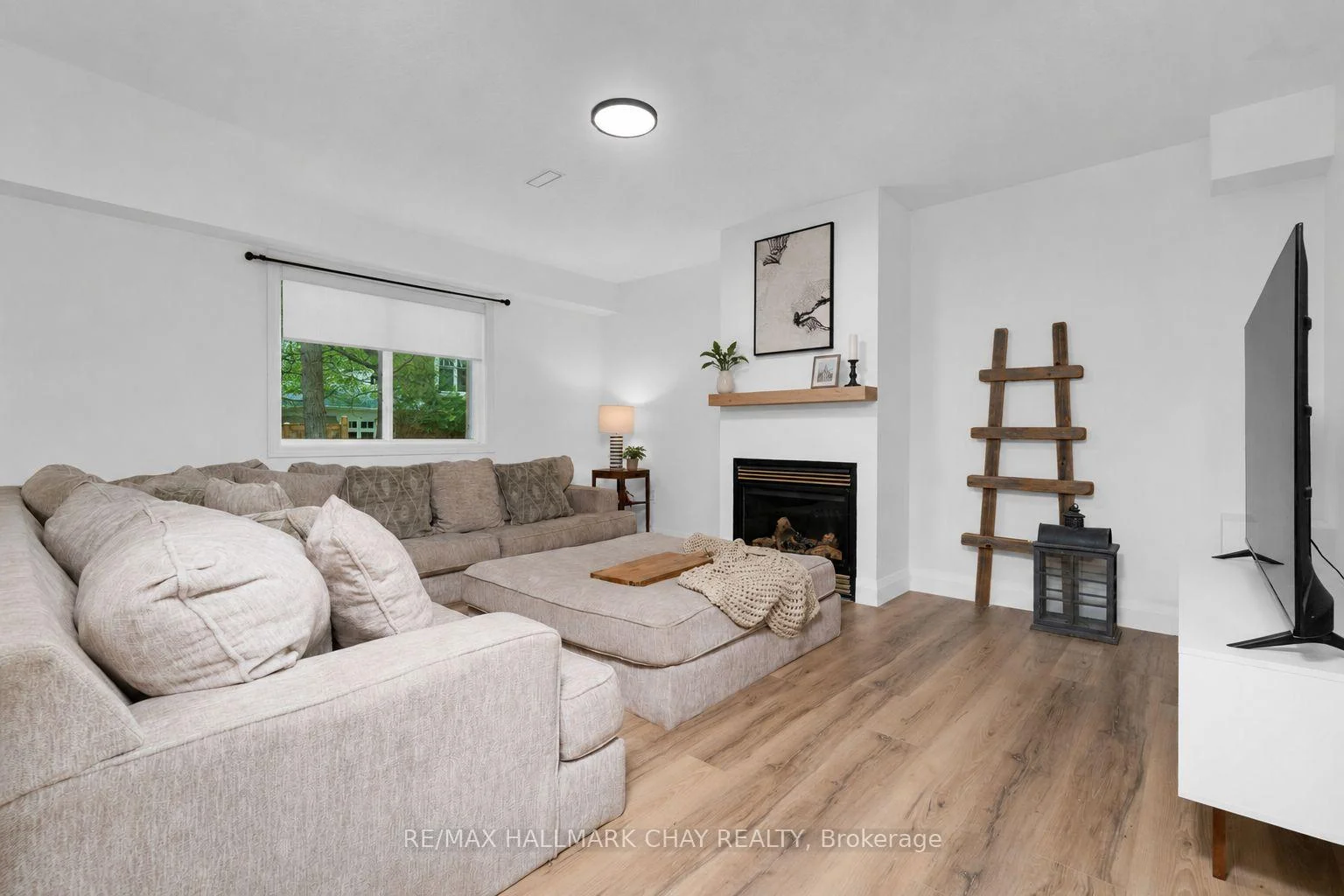 Photo 17 of 12 Oakmont Avenue, Oro-Medonte, Horseshoe Valley — HOMEH