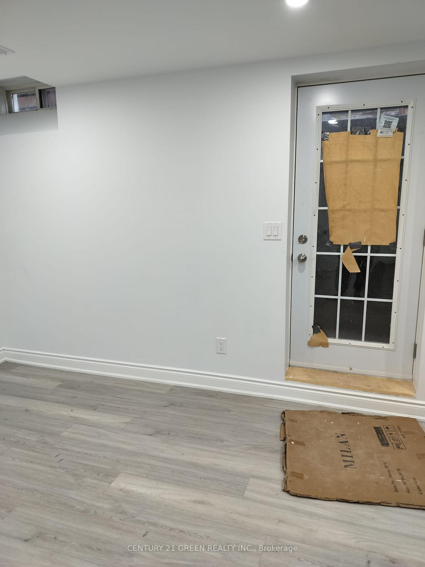 Photo 5 of Unit Lower, 852 Mcnair Circle, Milton, Beaty — HOMEH