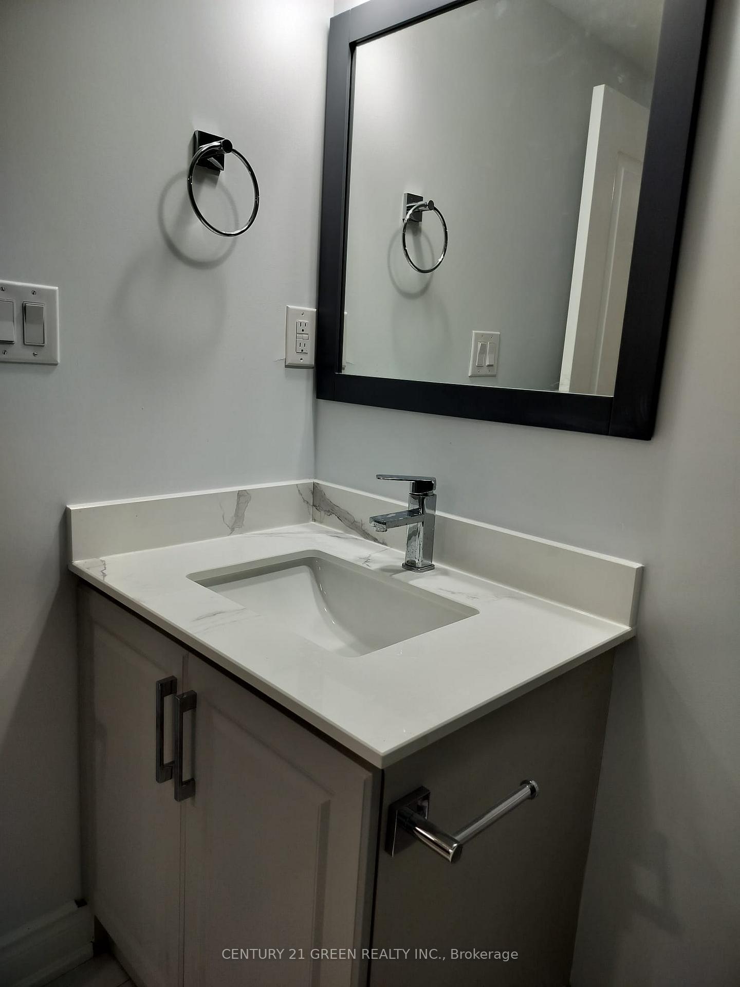 Photo 14 of Unit Lower, 852 Mcnair Circle, Milton, Beaty — HOMEH