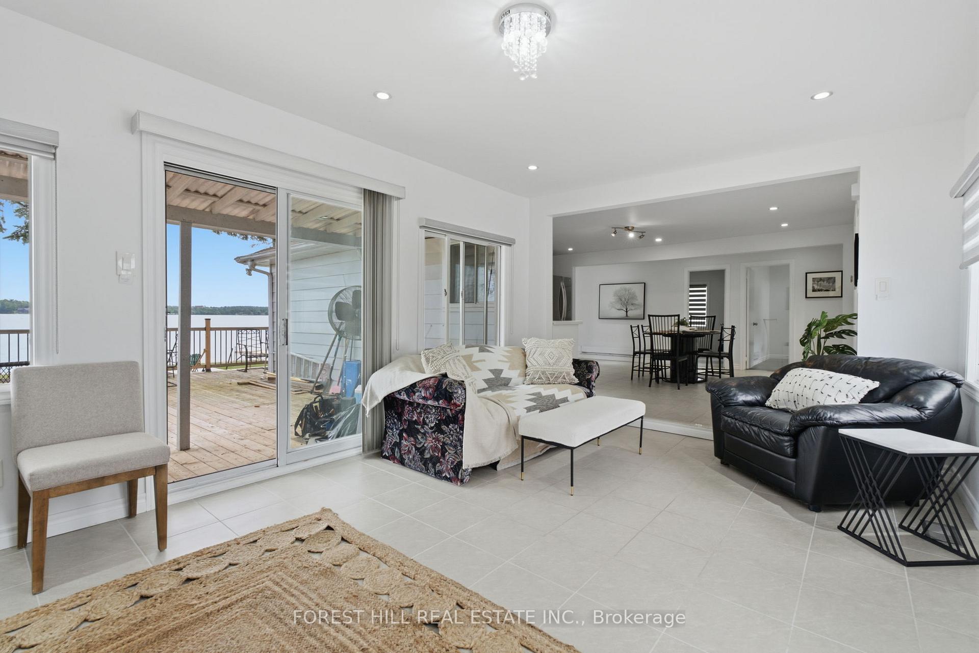 Photo 6 of 1161 Connaught Drive, Selwyn — HOMEH