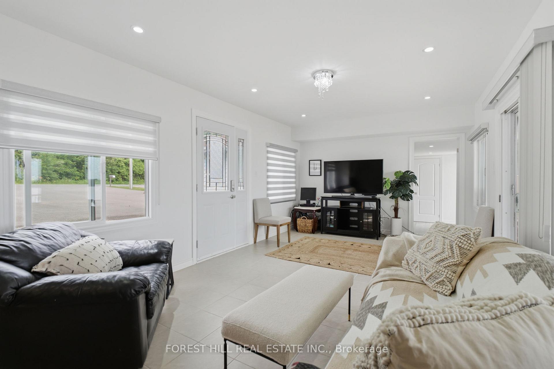 Photo 7 of 1161 Connaught Drive, Selwyn — HOMEH