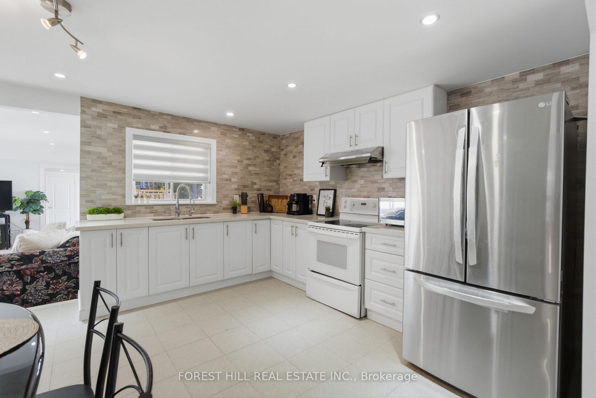 Photo 12 of 1161 Connaught Drive, Selwyn — HOMEH