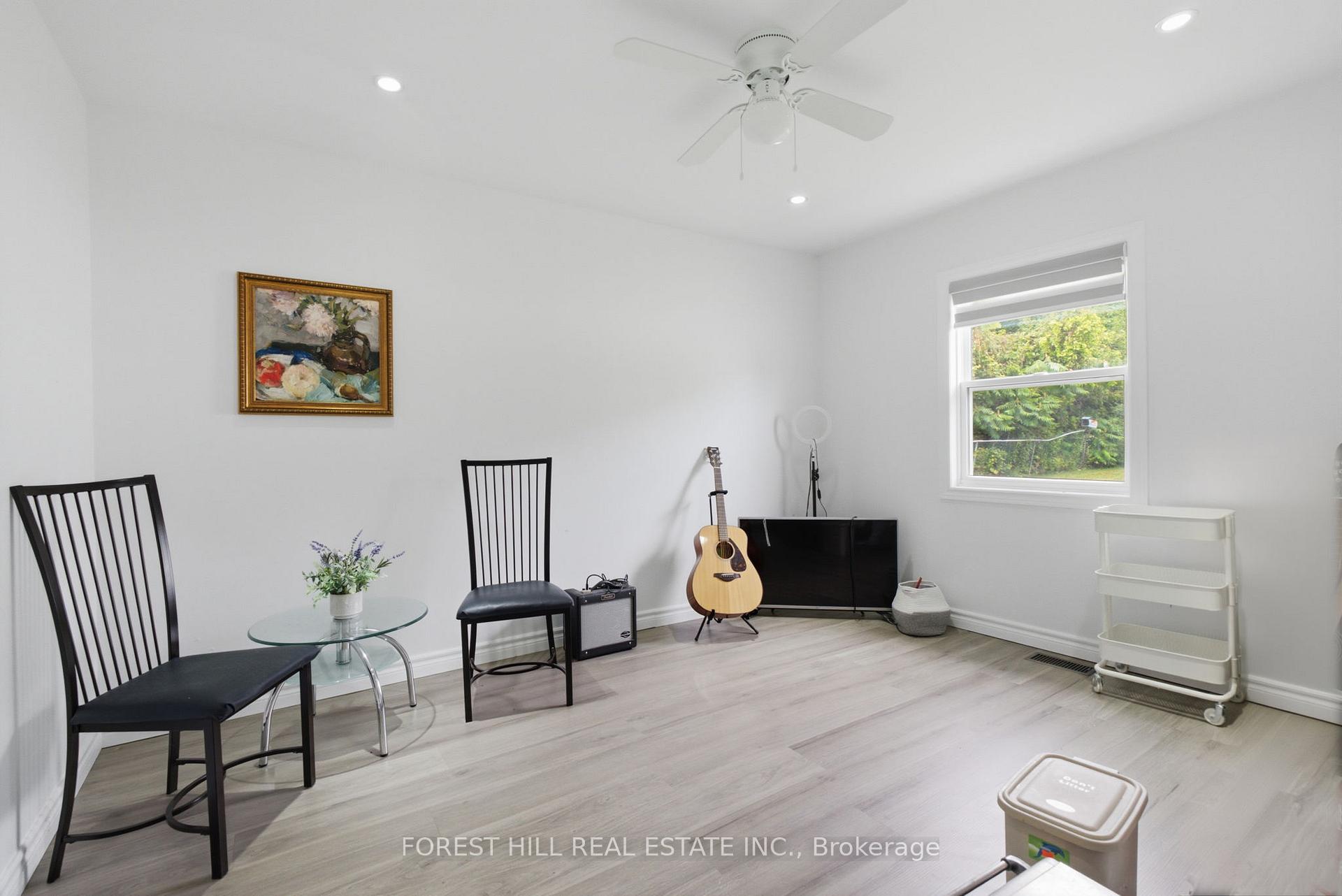 Photo 16 of 1161 Connaught Drive, Selwyn — HOMEH