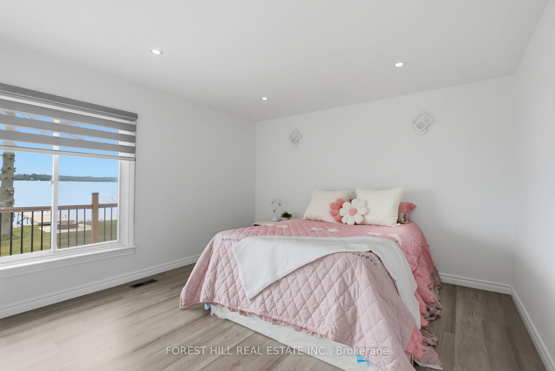 Photo 19 of 1161 Connaught Drive, Selwyn — HOMEH