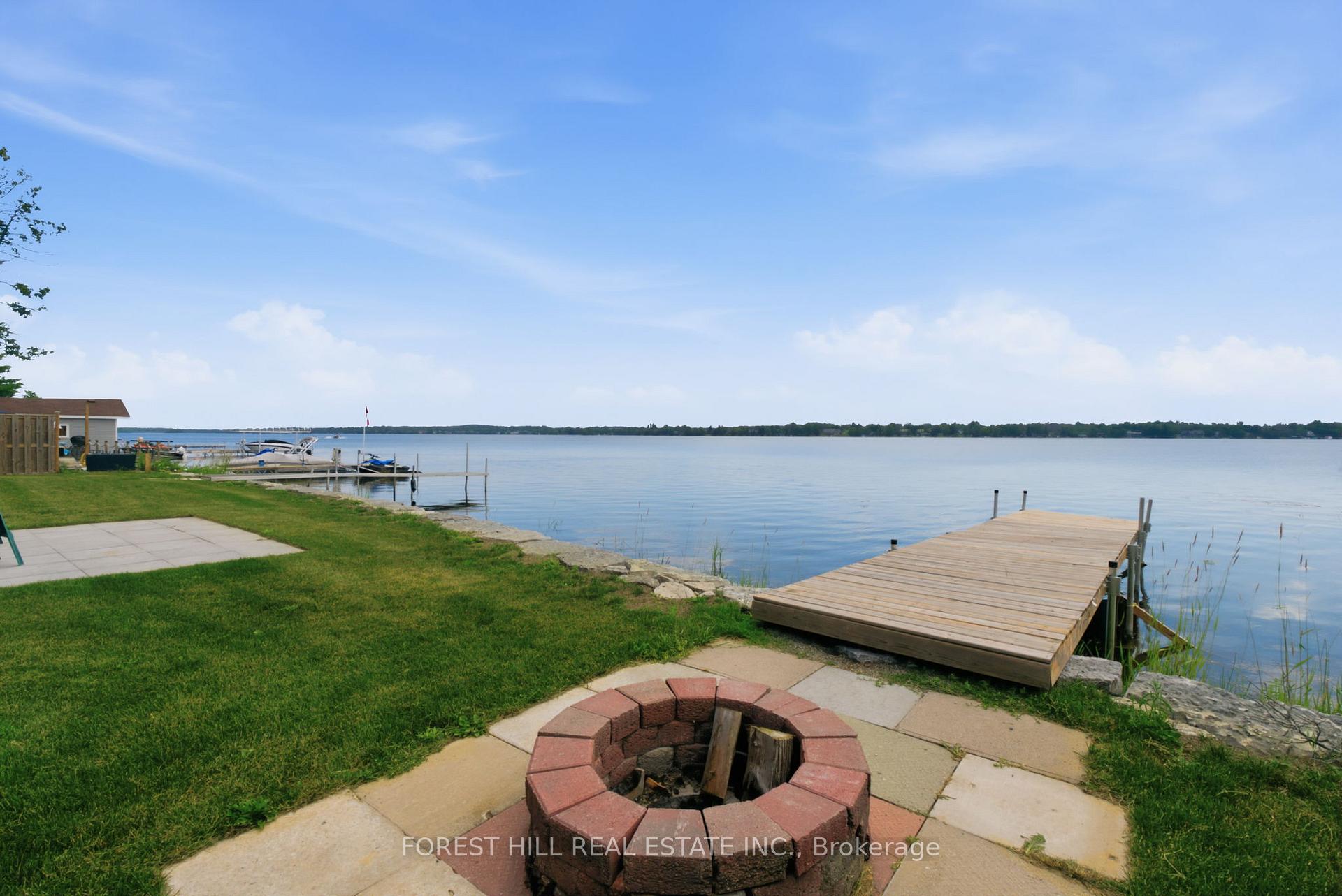 Photo 36 of 1161 Connaught Drive, Selwyn — HOMEH