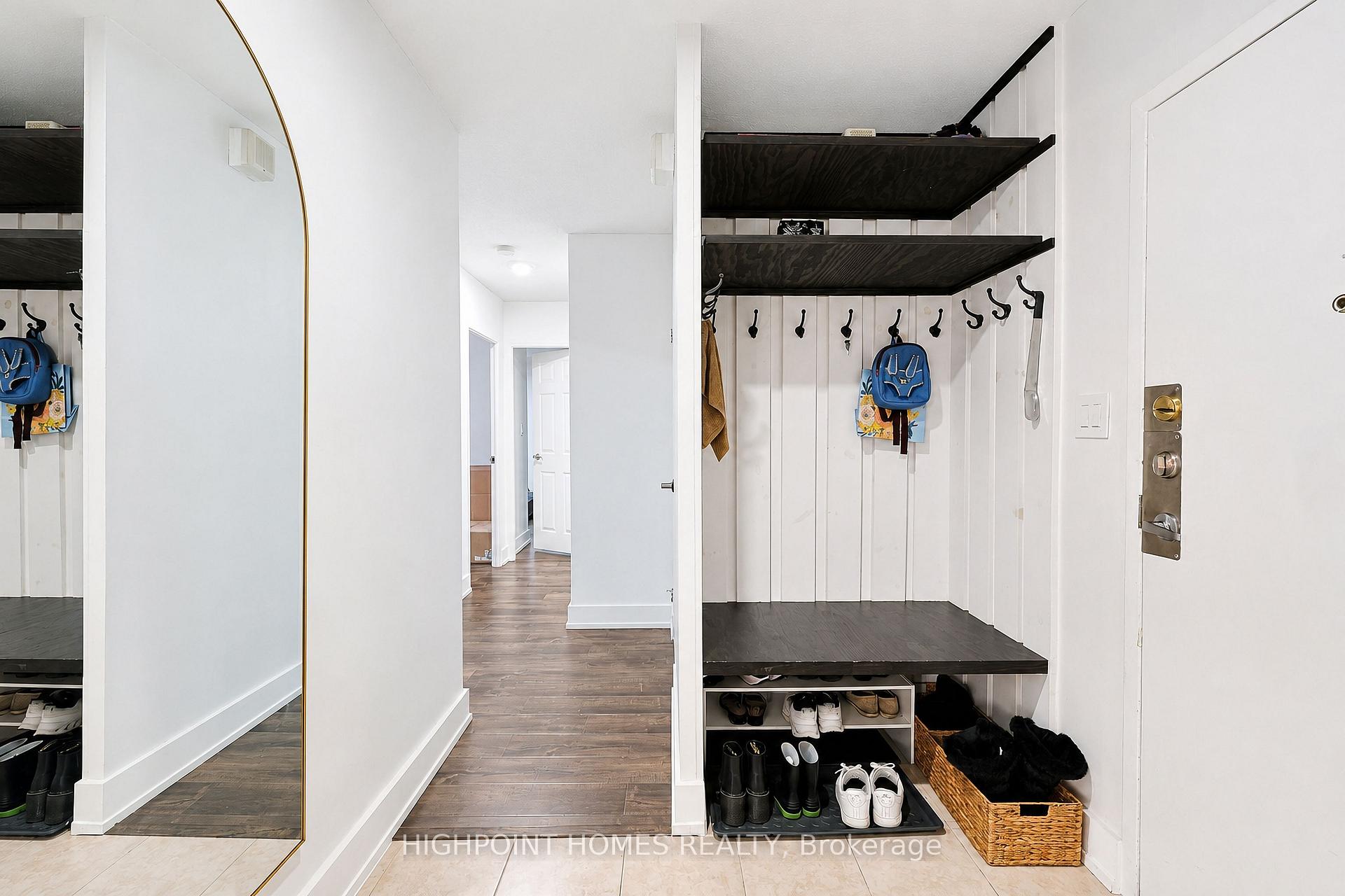 Photo 6 of 60 Pavane Link Way NE, Toronto, Flemingdon Park — HOMEH