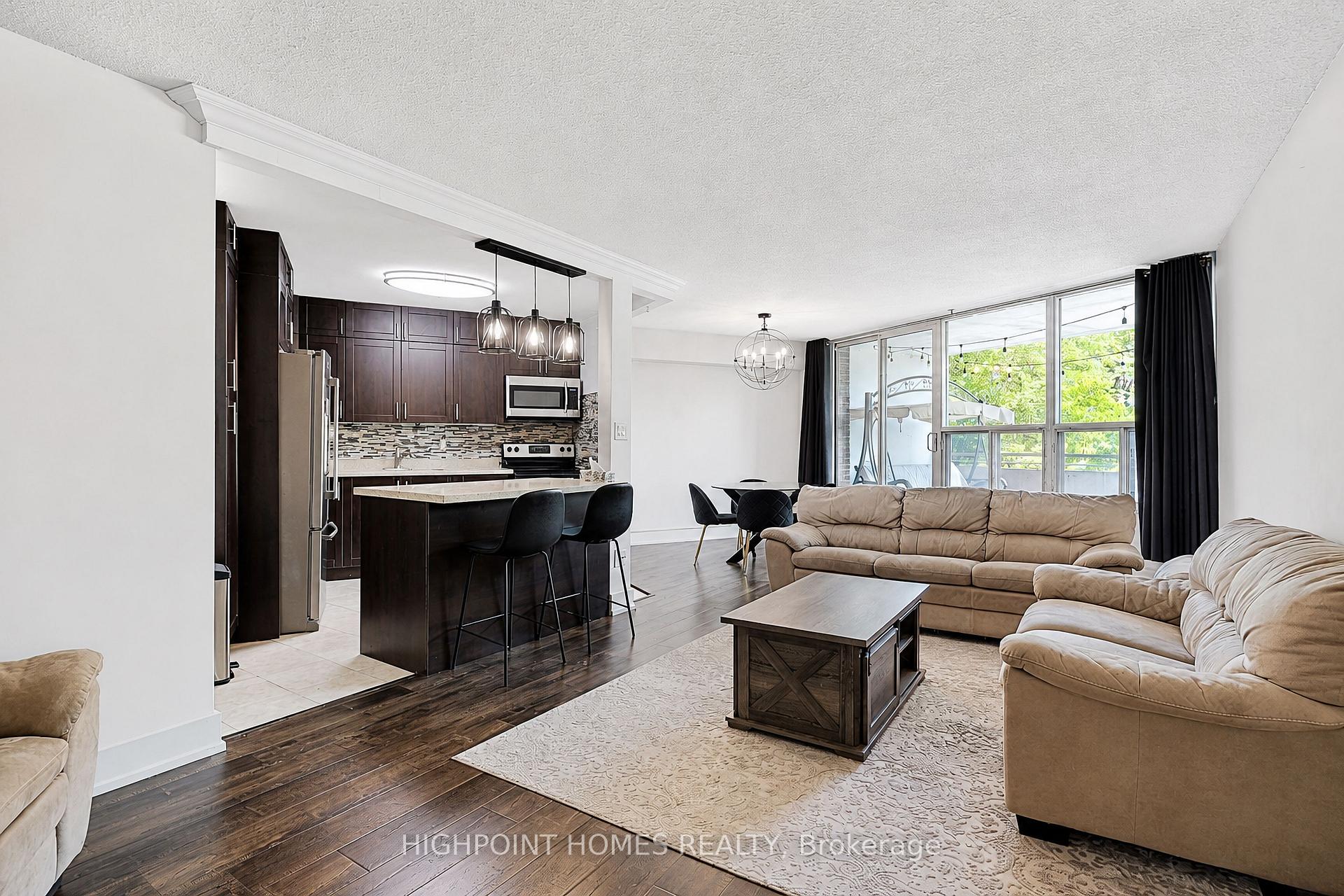 Photo 8 of 60 Pavane Link Way NE, Toronto, Flemingdon Park — HOMEH