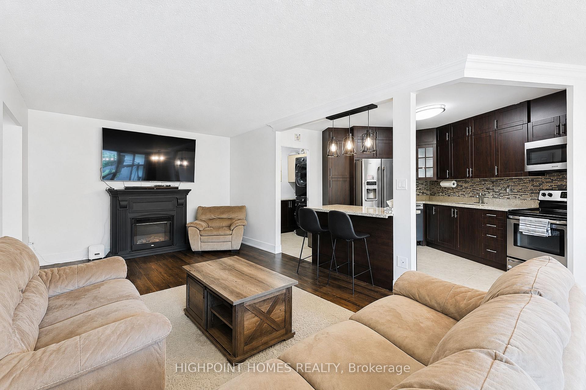 Photo 13 of 60 Pavane Link Way NE, Toronto, Flemingdon Park — HOMEH