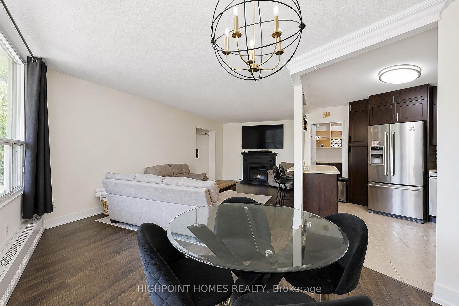 Photo 15 of 60 Pavane Link Way NE, Toronto, Flemingdon Park — HOMEH