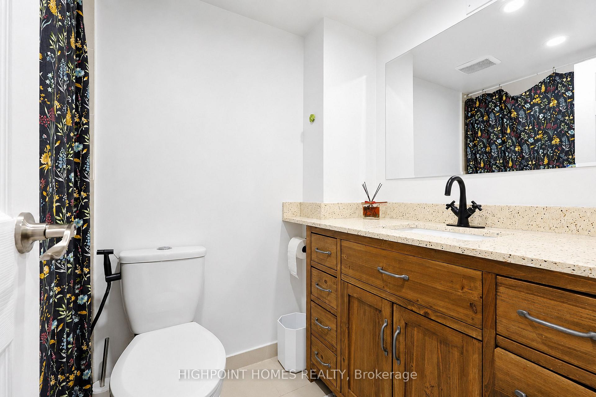 Photo 20 of 60 Pavane Link Way NE, Toronto, Flemingdon Park — HOMEH