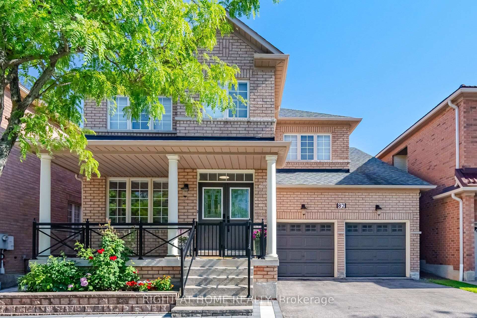 Photo 1 of 82 Starhill Crescent, Markham, Cachet — HOMEH
