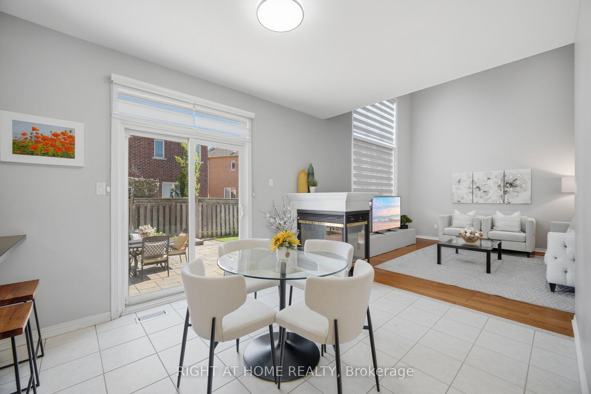 Photo 21 of 82 Starhill Crescent, Markham, Cachet — HOMEH