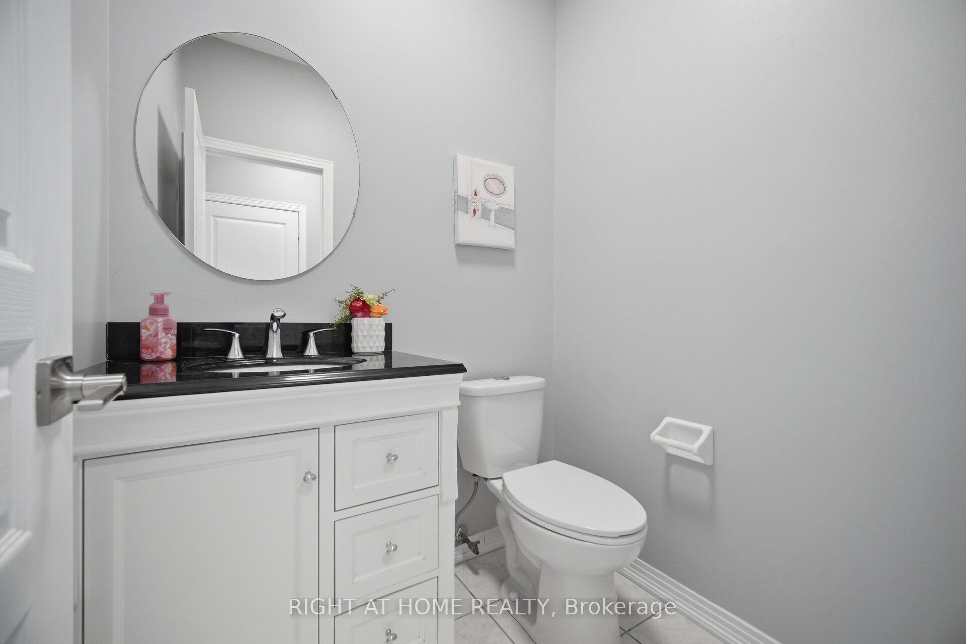 Photo 28 of 82 Starhill Crescent, Markham, Cachet — HOMEH