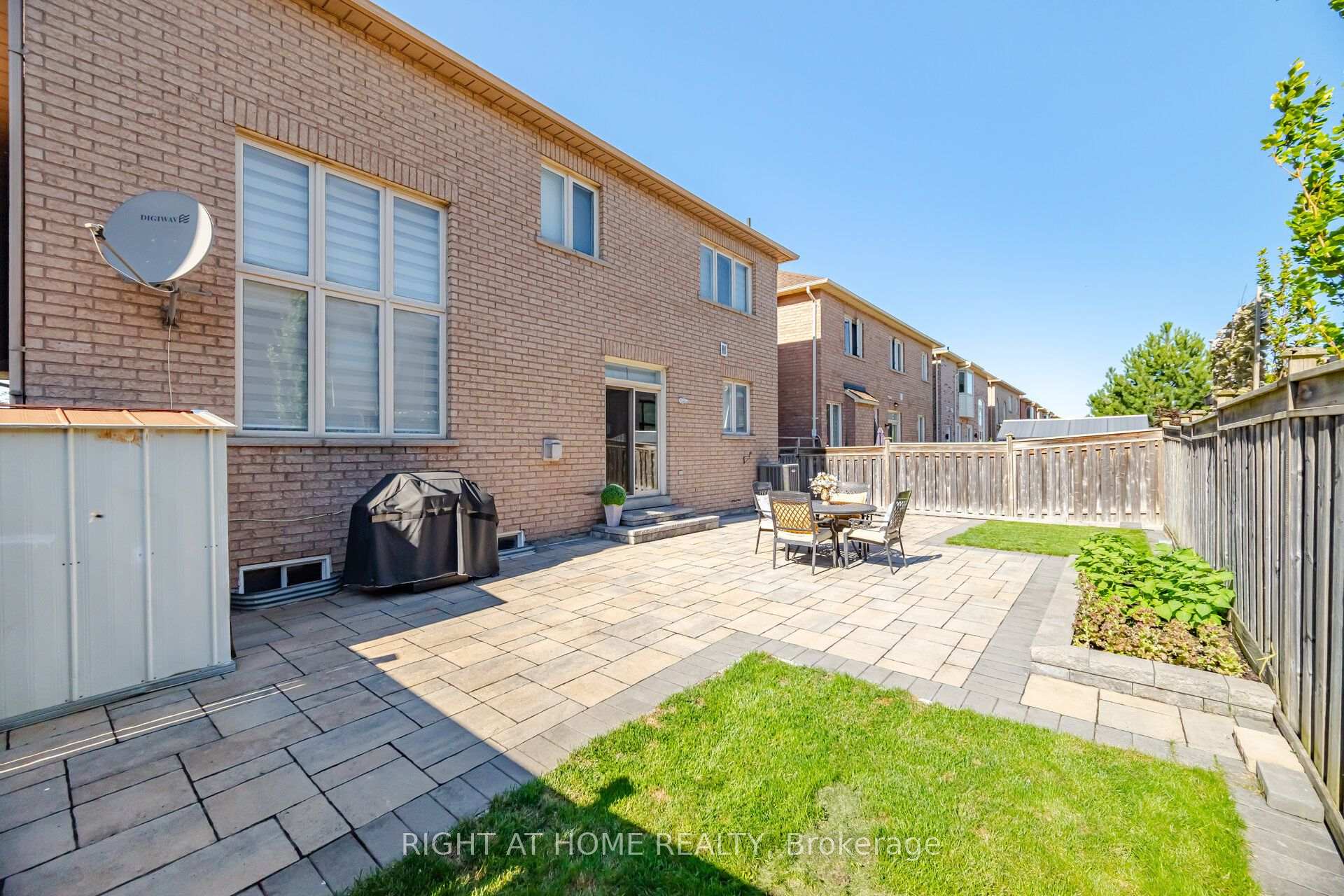 Photo 45 of 82 Starhill Crescent, Markham, Cachet — HOMEH