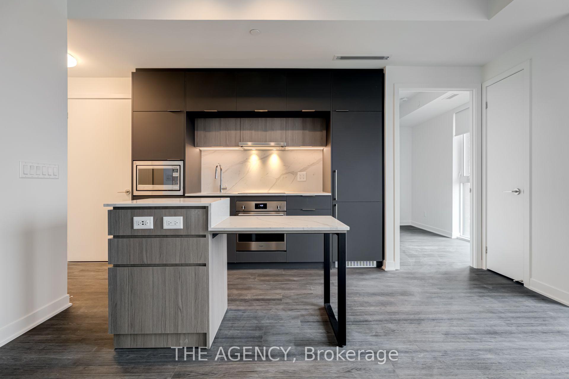Photo 10 of Unit 1204, 185 Alberta Avenue, Toronto, Oakwood Village — HOMEH
