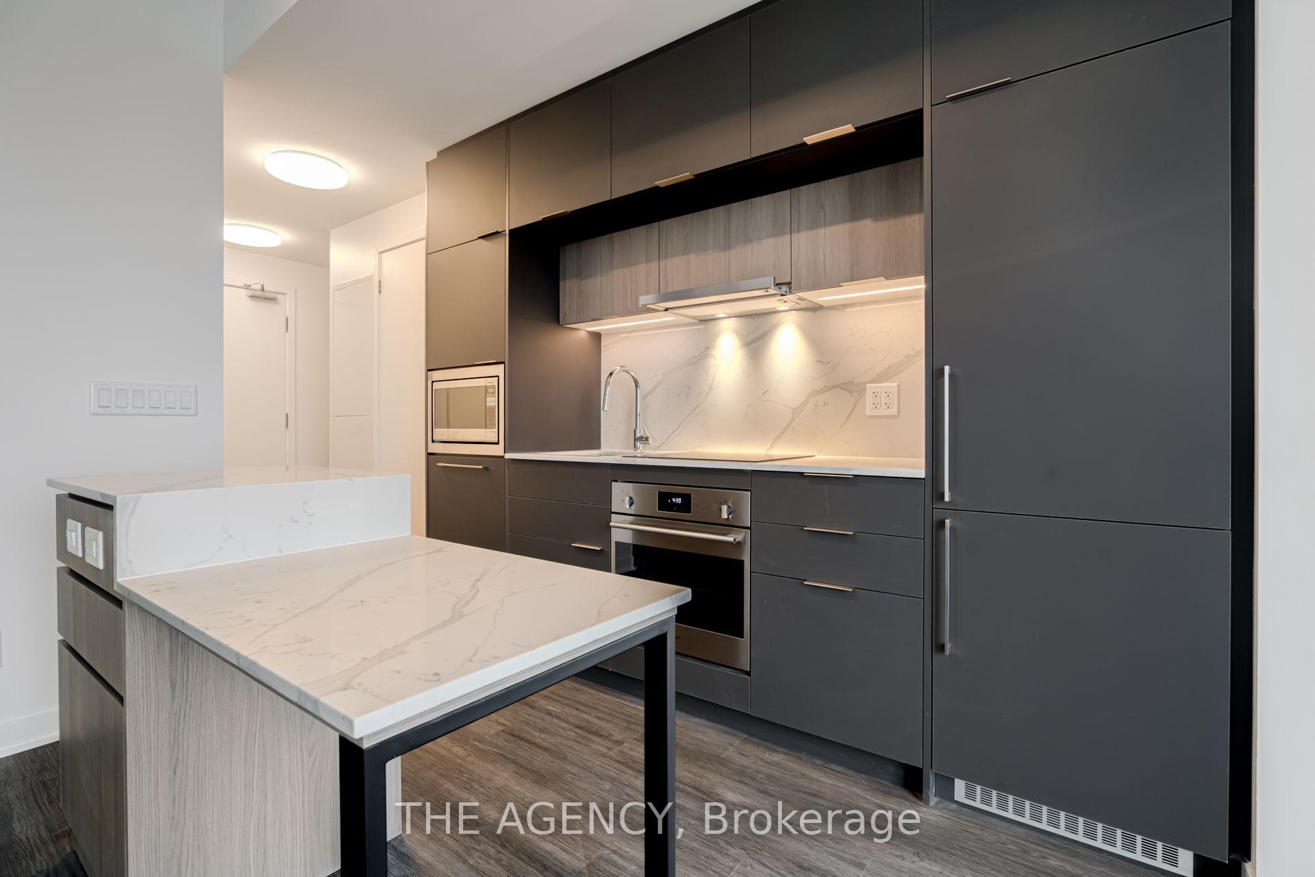 Photo 11 of Unit 1204, 185 Alberta Avenue, Toronto, Oakwood Village — HOMEH