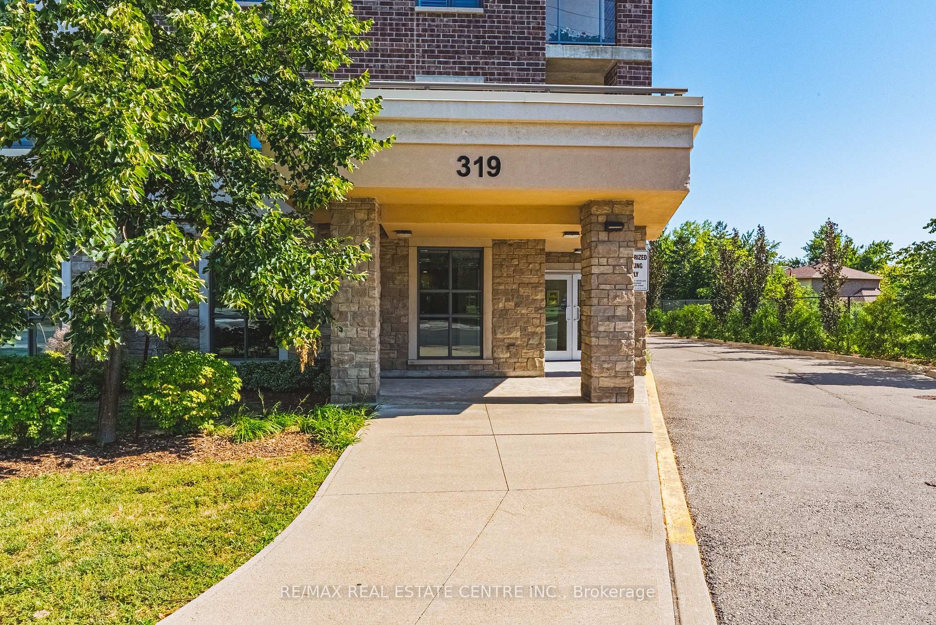 Photo 3 of Unit #308, 319 Highway 8 Road, Hamilton, Stoney Creek — HOMEH