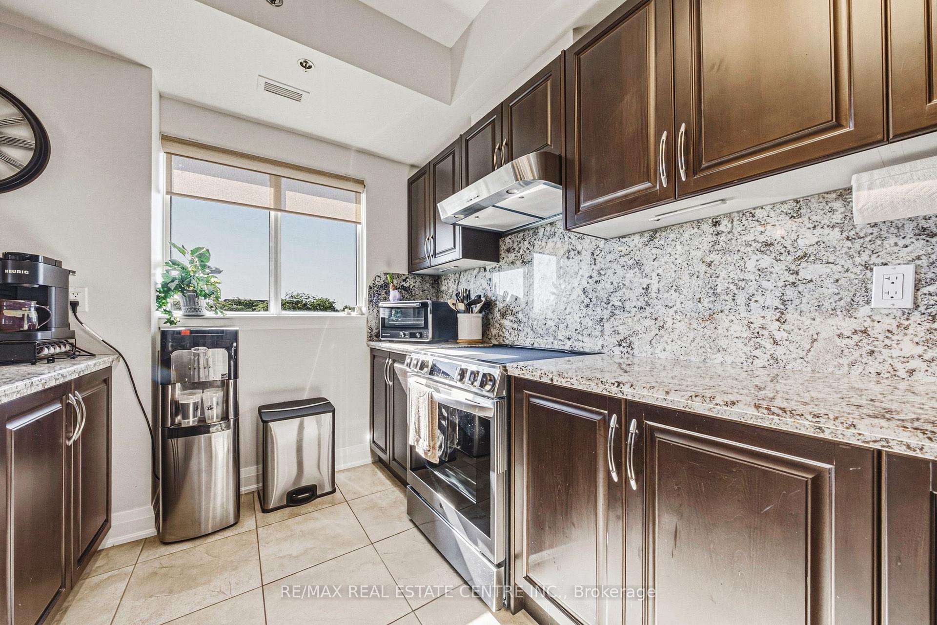 Photo 9 of Unit #308, 319 Highway 8 Road, Hamilton, Stoney Creek — HOMEH