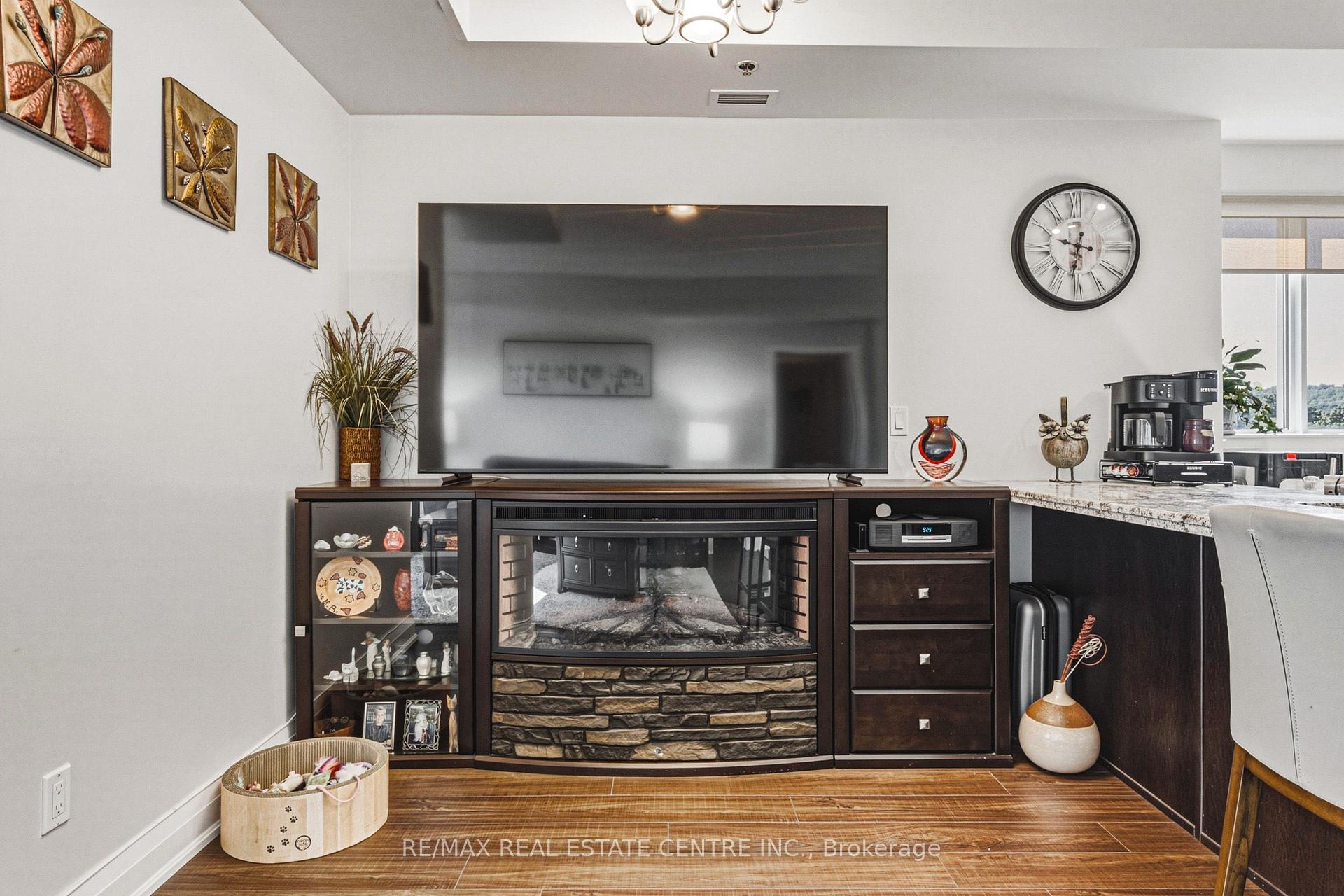 Photo 13 of Unit #308, 319 Highway 8 Road, Hamilton, Stoney Creek — HOMEH
