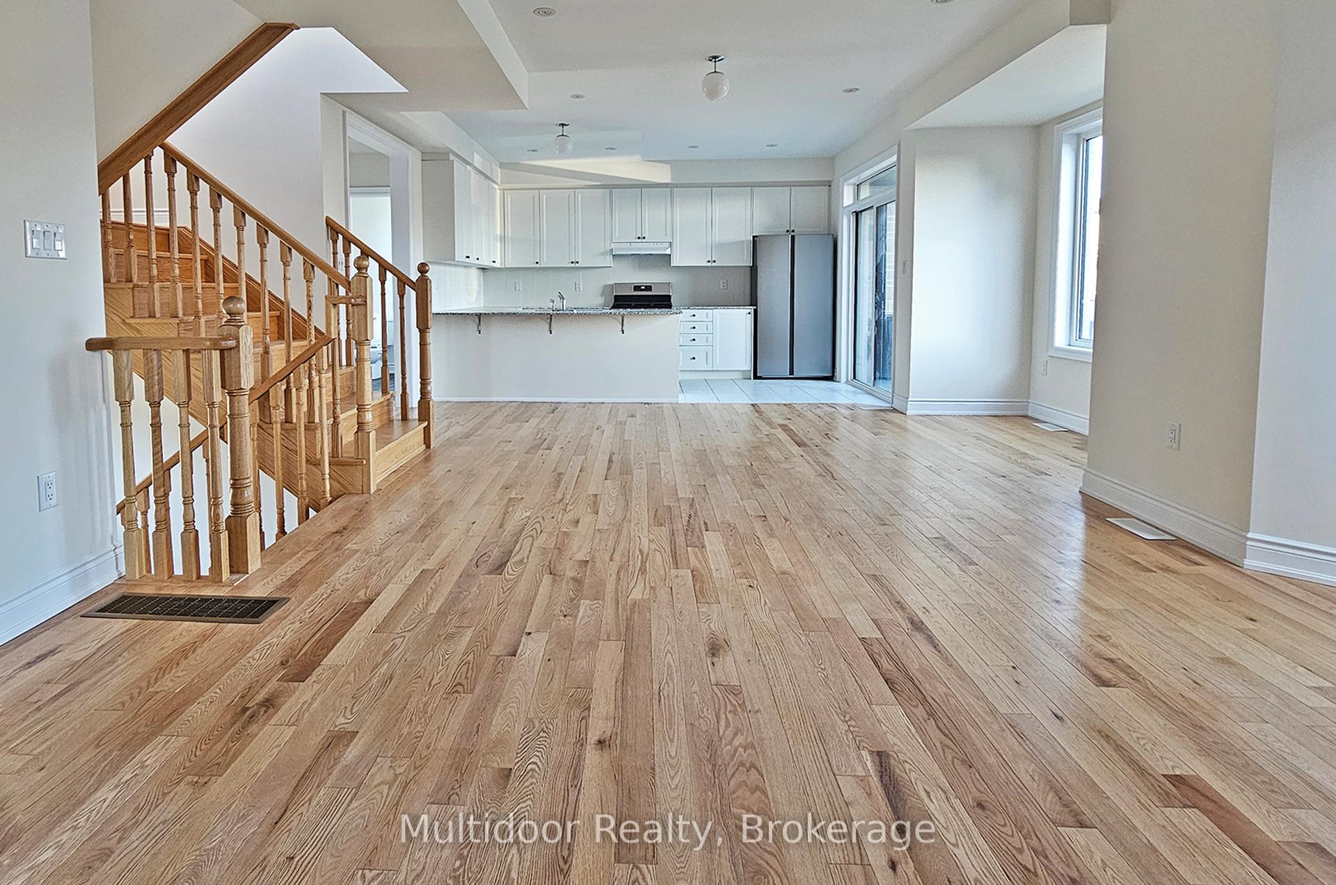 Photo 4 of 159 Tennant Circle, Vaughan, Vellore Village — HOMEH
