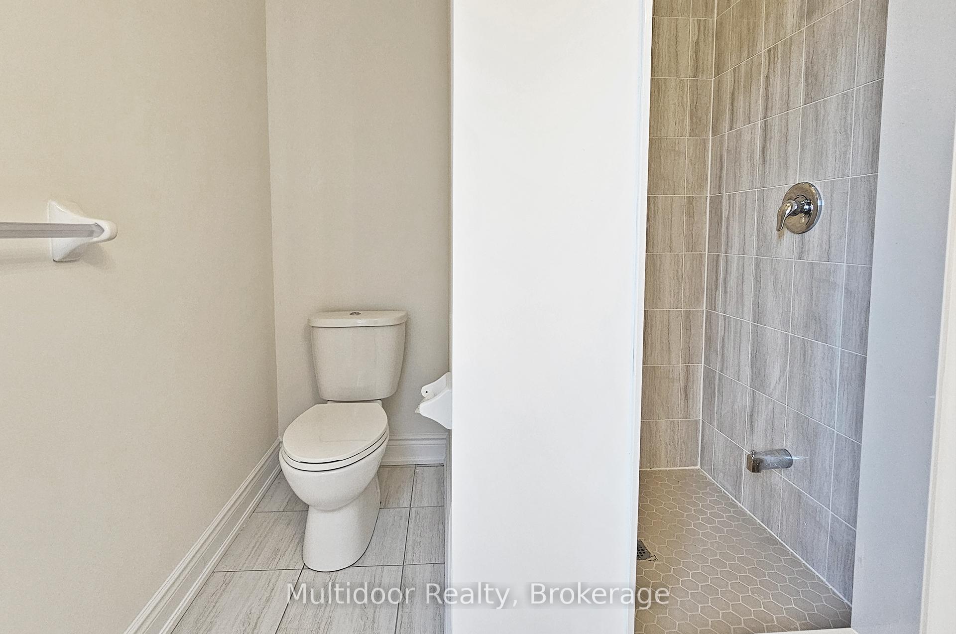 Photo 23 of 159 Tennant Circle, Vaughan, Vellore Village — HOMEH
