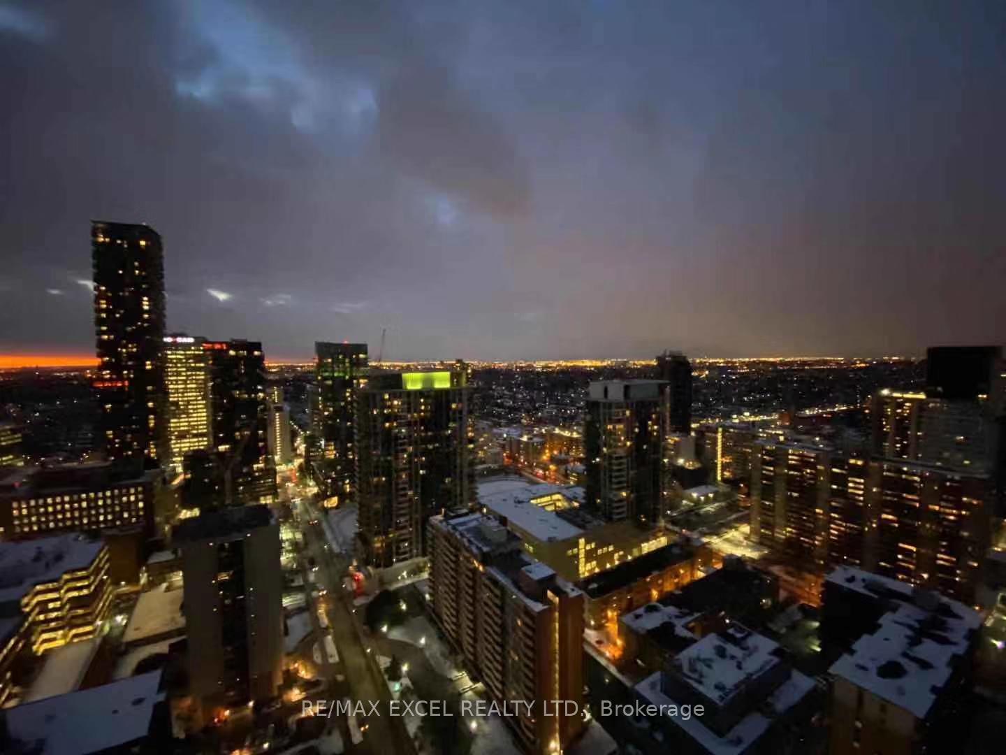 Photo 1 of Unit 3702, 161 Roehampton Avenue, Toronto, Mount Pleasant West — HOMEH