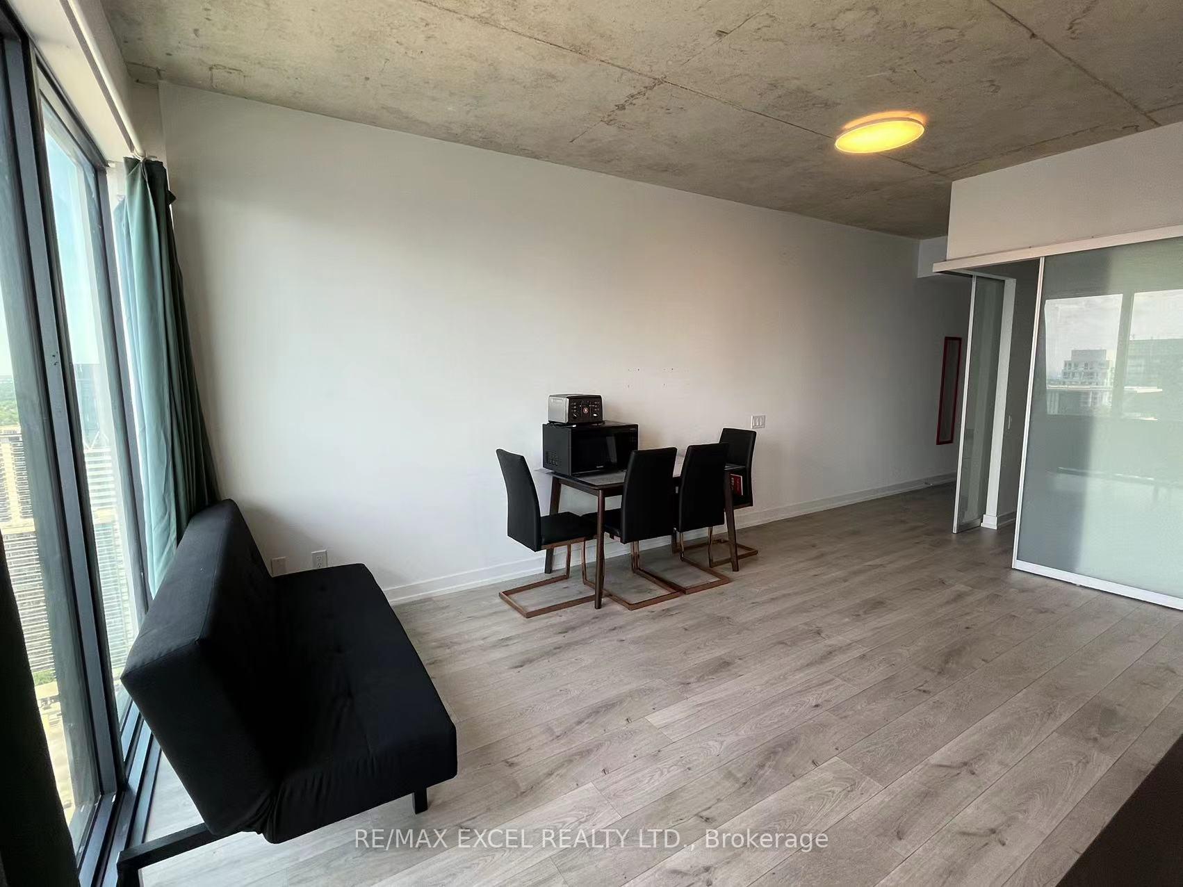 Photo 9 of Unit 3702, 161 Roehampton Avenue, Toronto, Mount Pleasant West — HOMEH