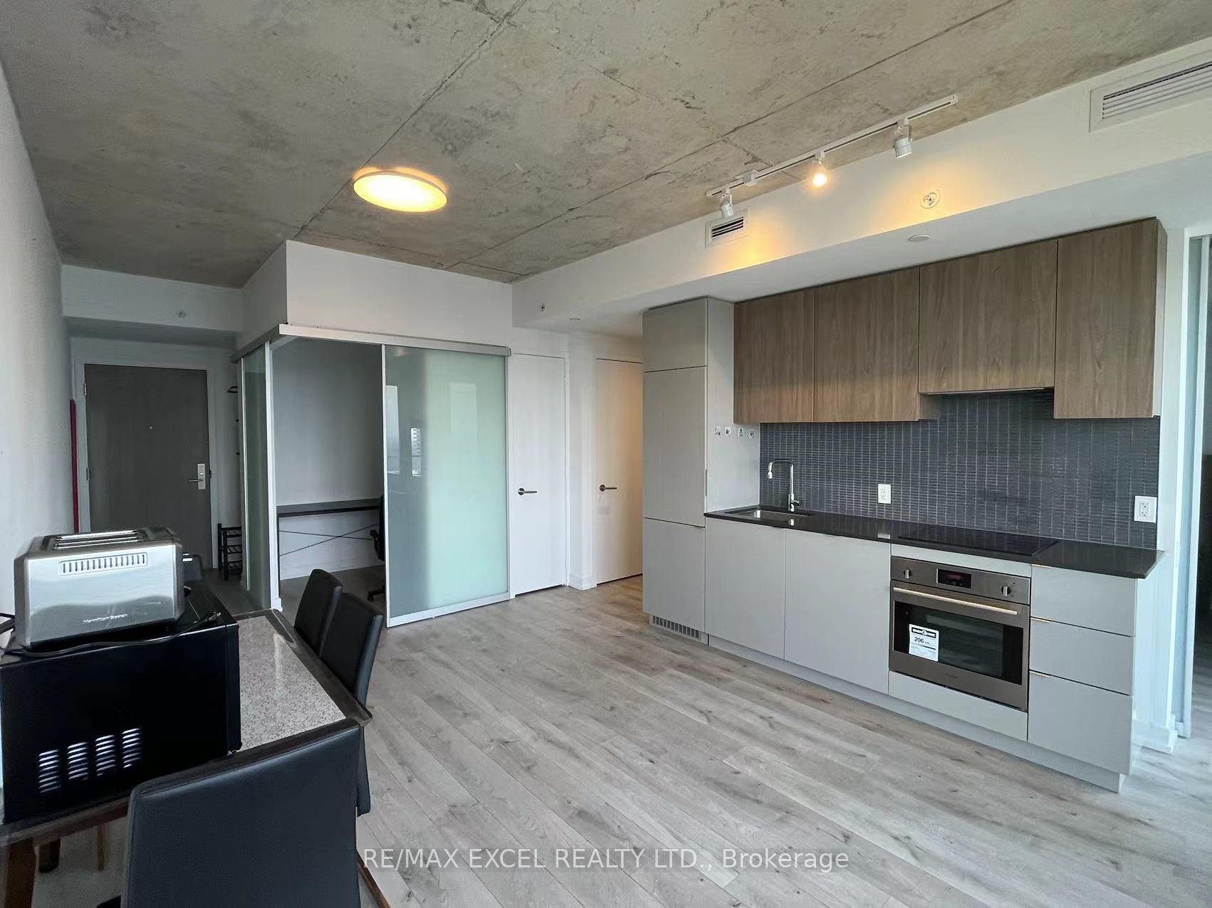 Photo 10 of Unit 3702, 161 Roehampton Avenue, Toronto, Mount Pleasant West — HOMEH