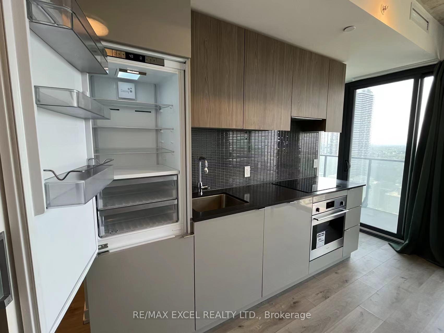 Photo 12 of Unit 3702, 161 Roehampton Avenue, Toronto, Mount Pleasant West — HOMEH