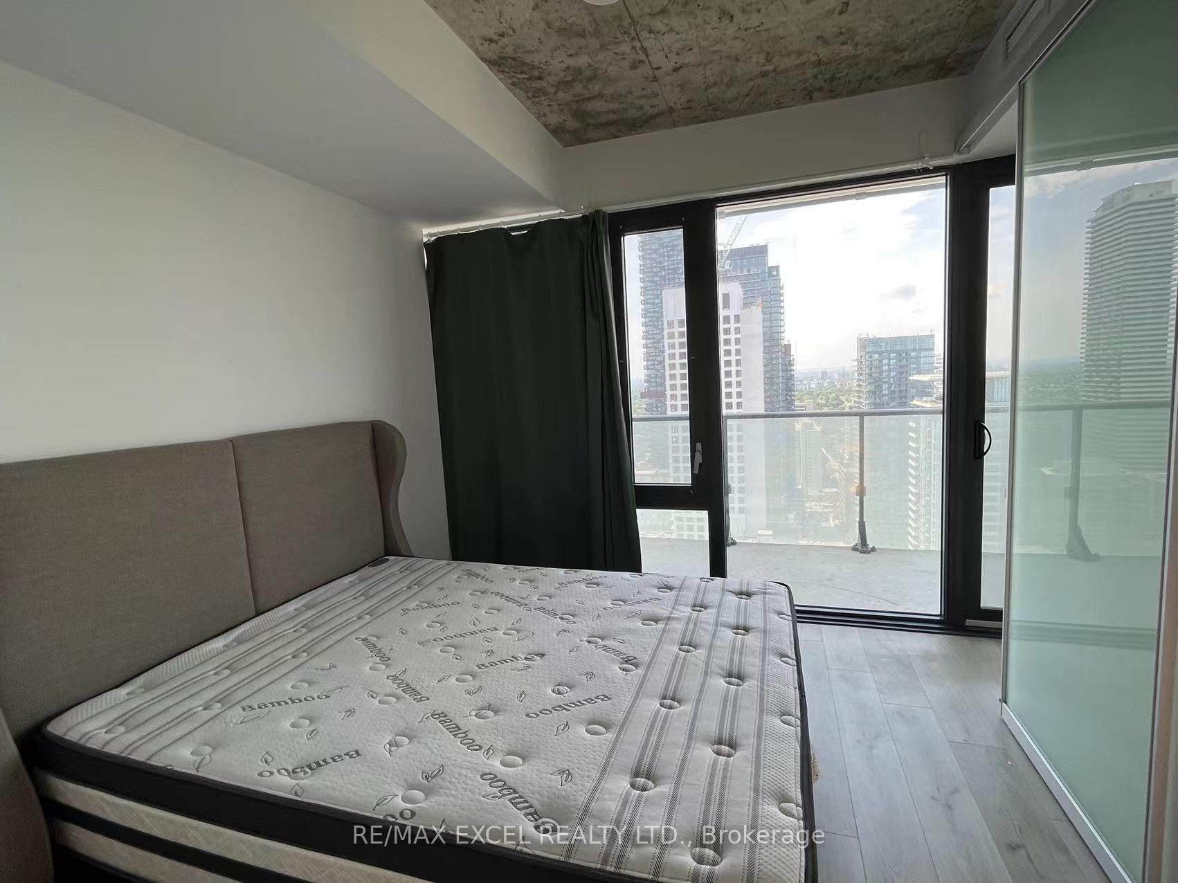 Photo 16 of Unit 3702, 161 Roehampton Avenue, Toronto, Mount Pleasant West — HOMEH