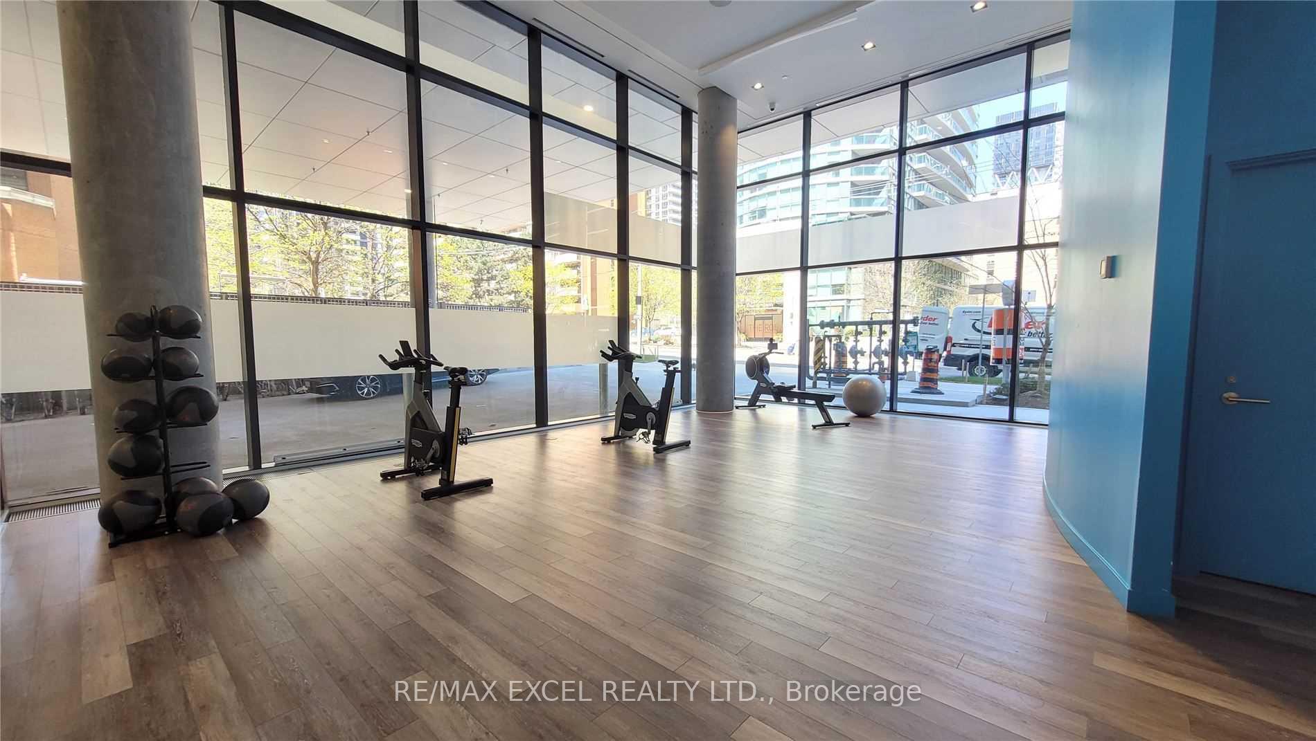 Photo 31 of Unit 3702, 161 Roehampton Avenue, Toronto, Mount Pleasant West — HOMEH