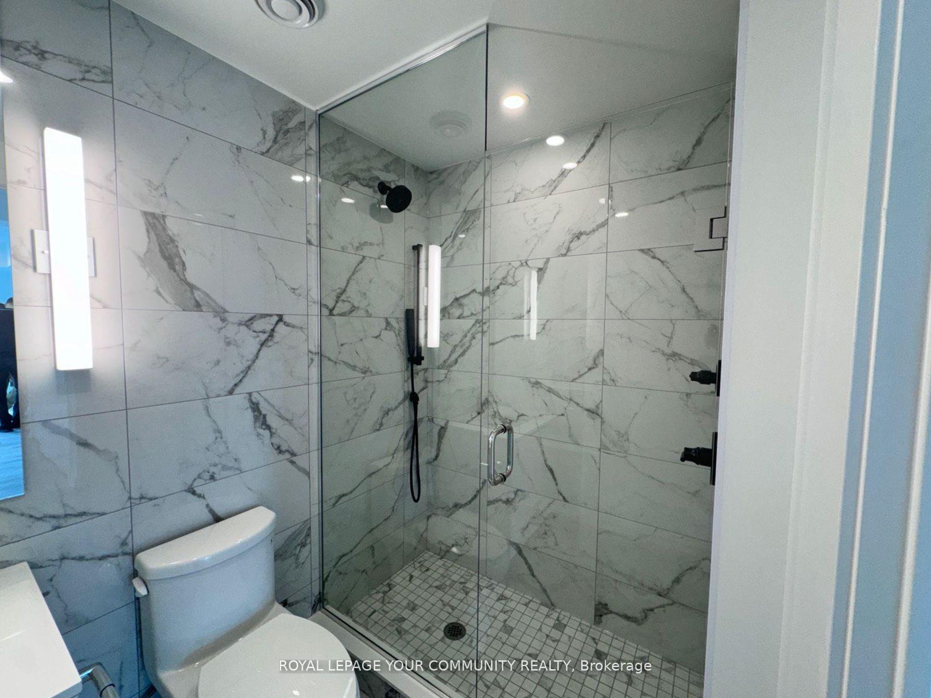 Photo 4 of Unit 4702, 327 King Street W, Toronto, Waterfront Communities — HOMEH