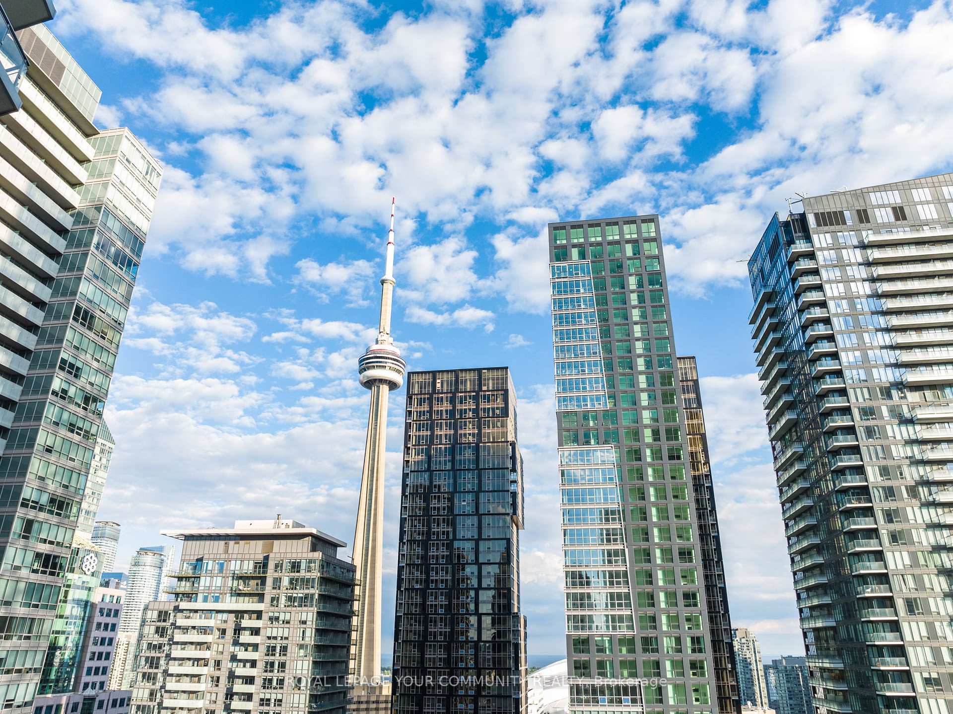 Photo 7 of Unit 4702, 327 King Street W, Toronto, Waterfront Communities — HOMEH