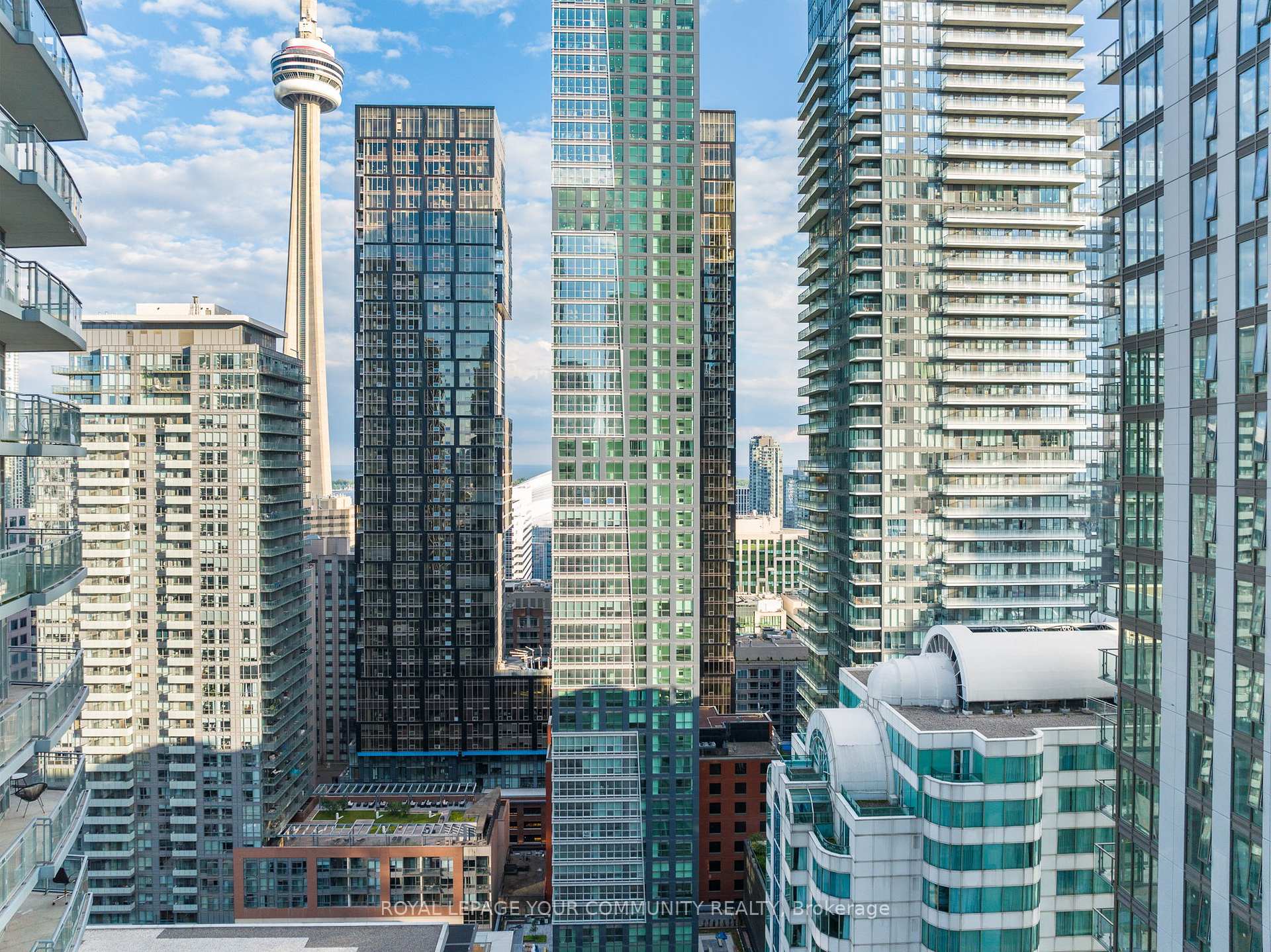 Photo 10 of Unit 4702, 327 King Street W, Toronto, Waterfront Communities — HOMEH