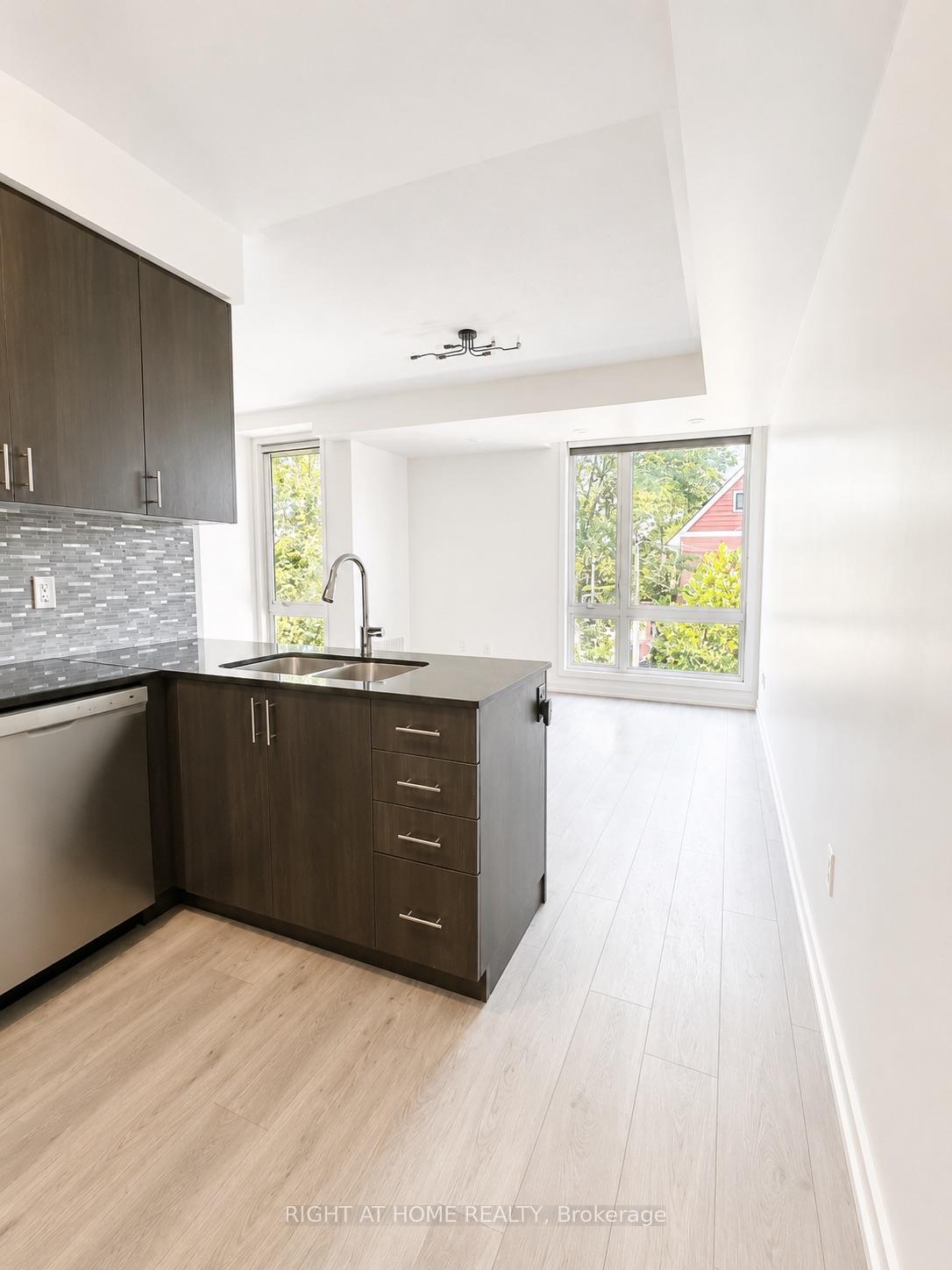 Photo 6 of Unit 9, 51 Florence Street, Toronto, Little Portugal — HOMEH