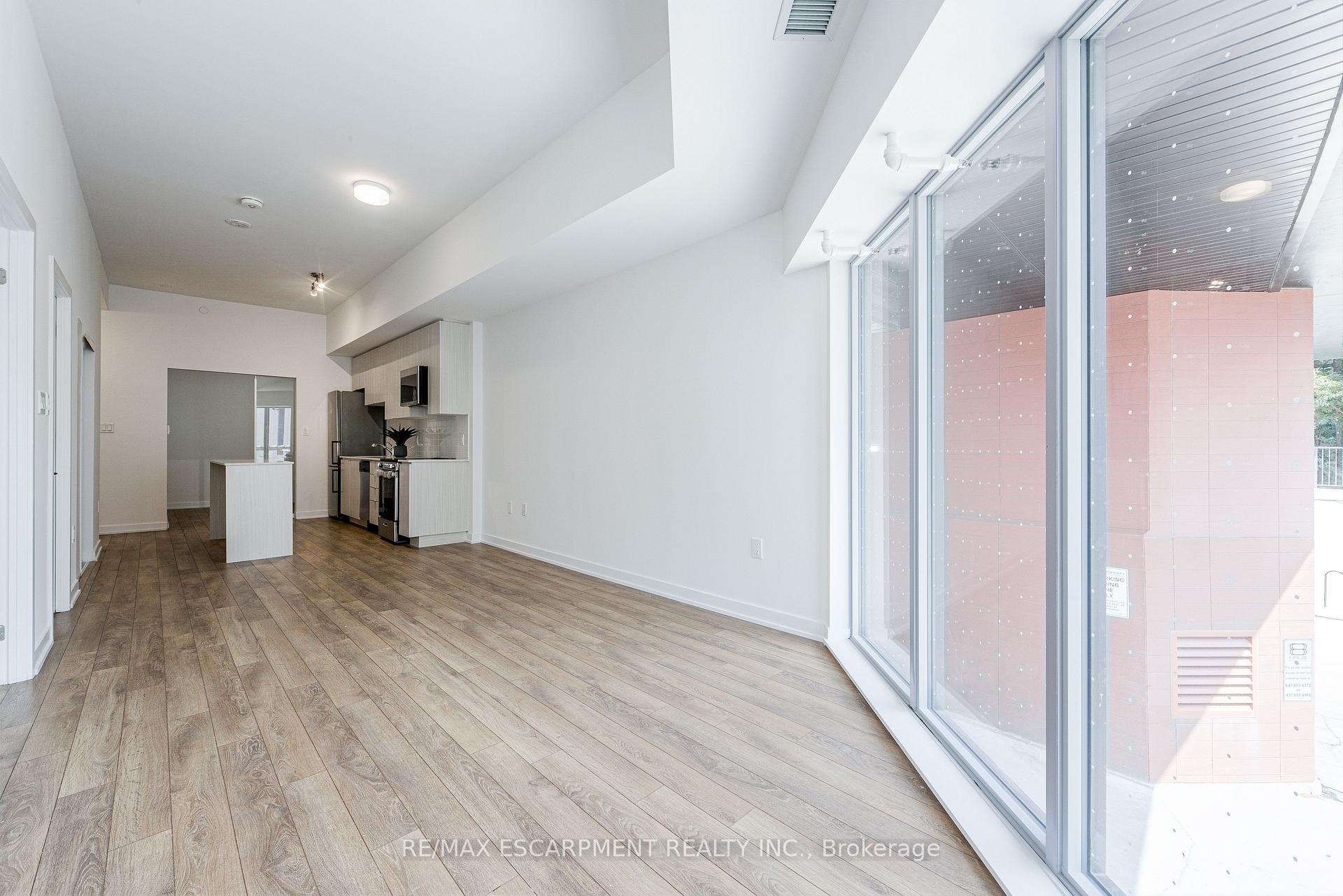 Photo 15 of Unit 112, 2433 Dufferin Street, North York, Briar Hill-Belgravia — HOMEH