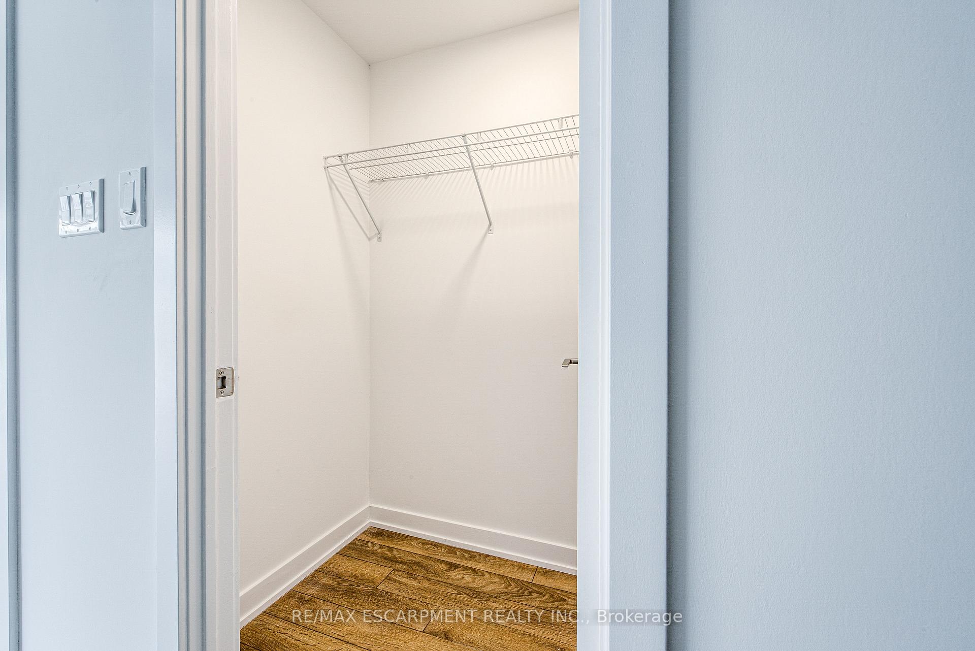 Photo 22 of Unit 112, 2433 Dufferin Street, North York, Briar Hill-Belgravia — HOMEH