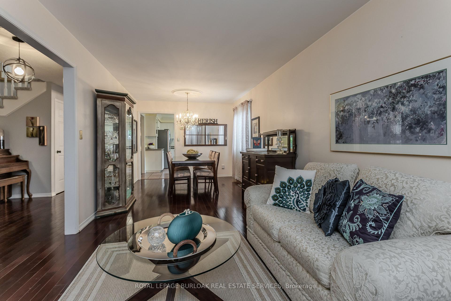 Photo 10 of 12 Branthaven Drive, Hamilton, Stoney Creek Mountain — HOMEH