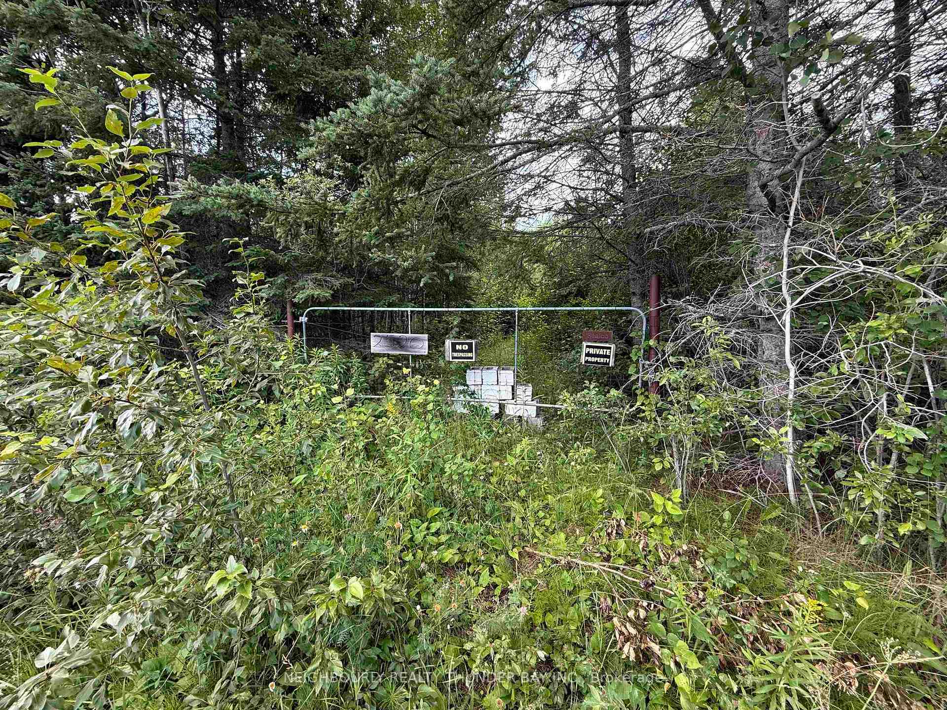 Photo 4 of 2520 Lakeshore Drive, Shuniah — HOMEH