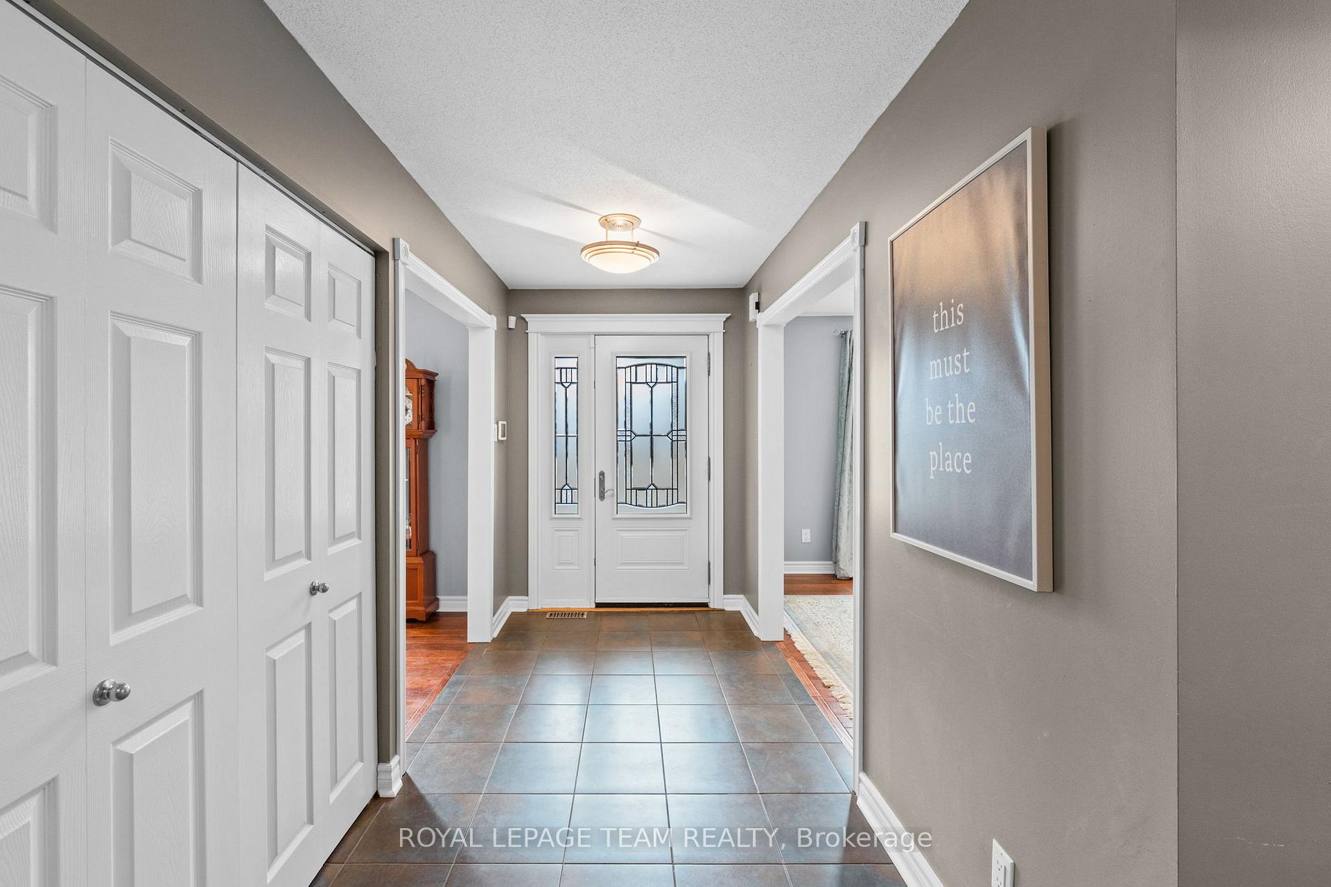 Photo 4 of 6584 Harvest Grove Drive, Ottawa, Greely — HOMEH