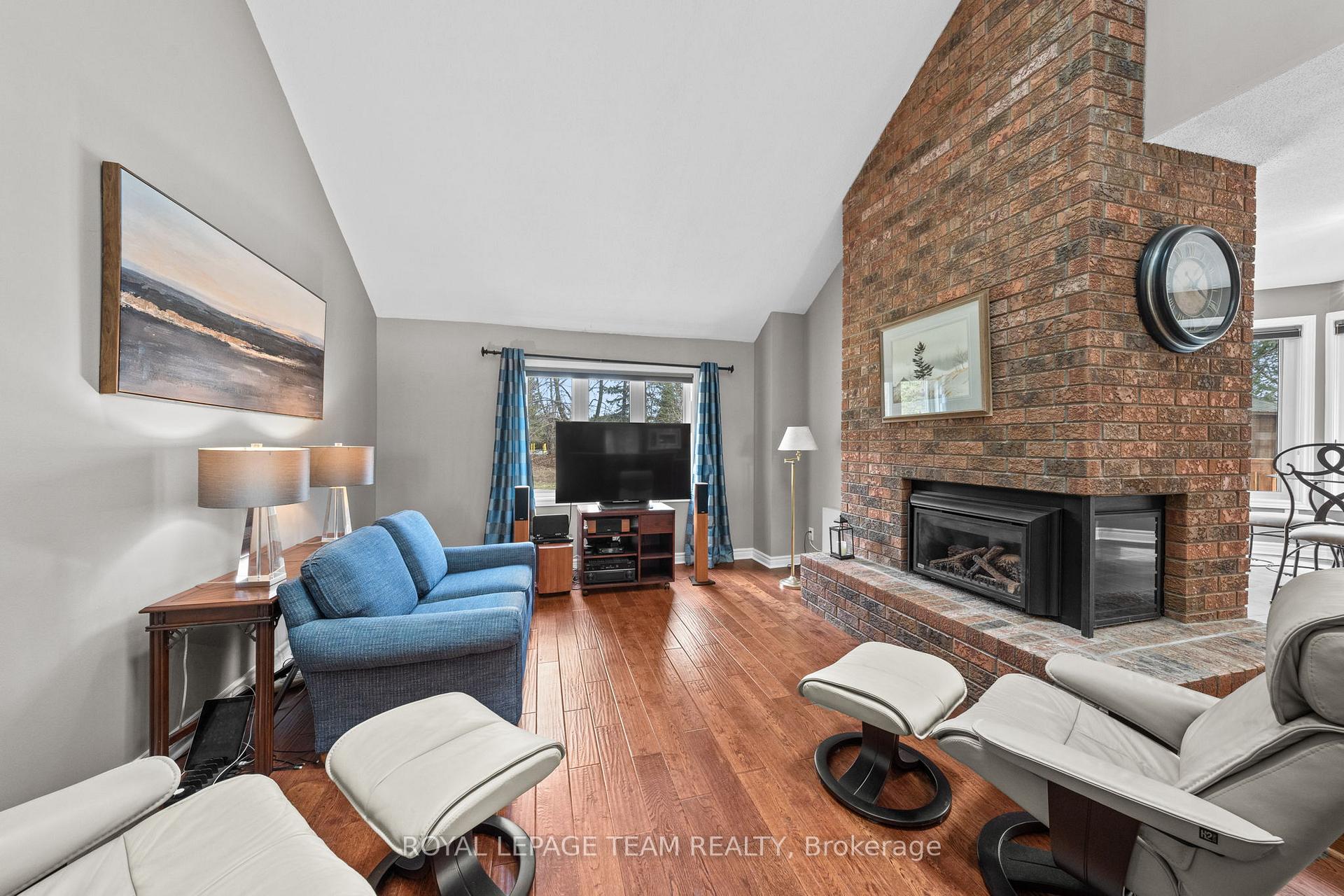 Photo 15 of 6584 Harvest Grove Drive, Ottawa, Greely — HOMEH