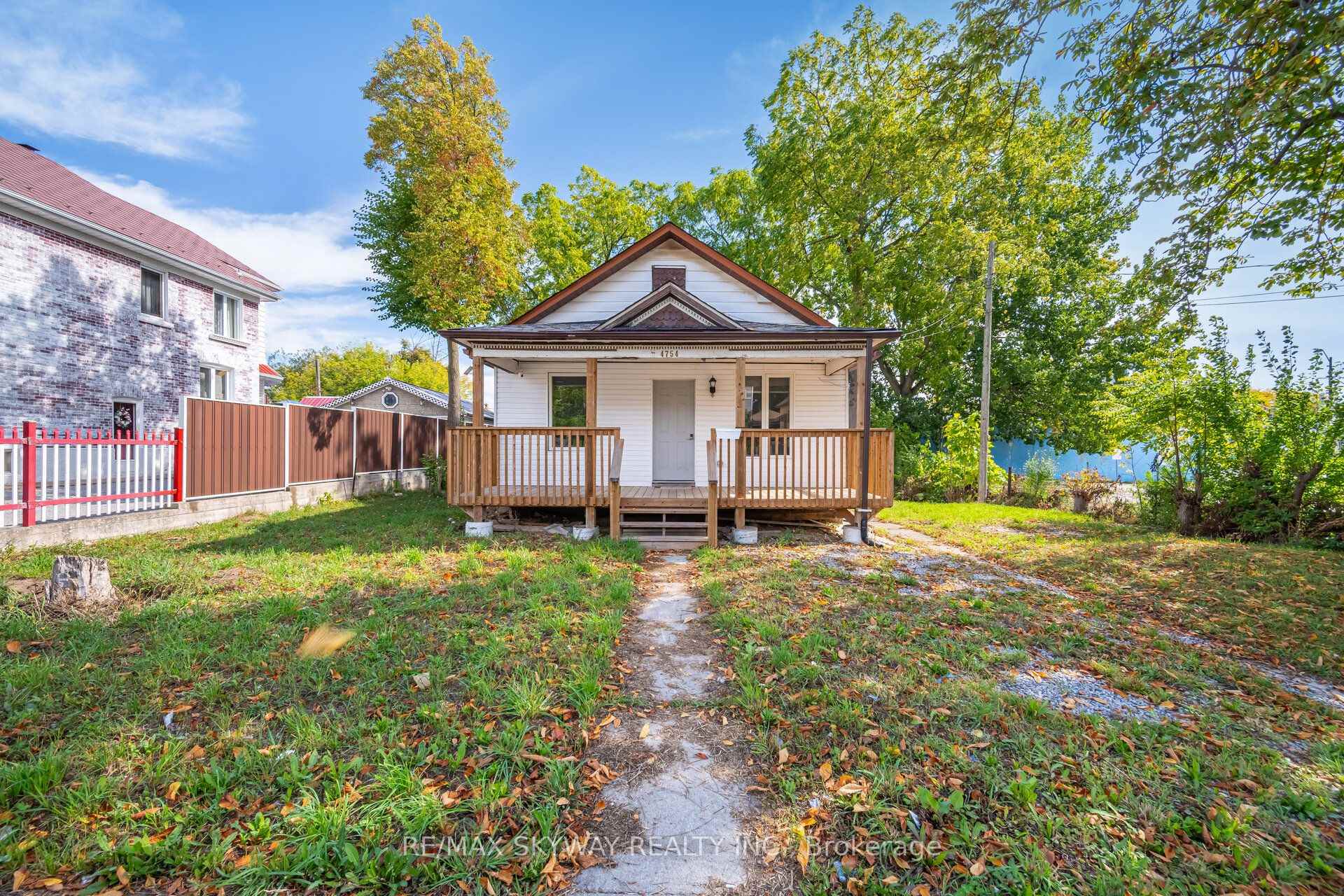 Photo 1 of 4754 First Avenue, Niagara Falls, Cherrywood — HOMEH