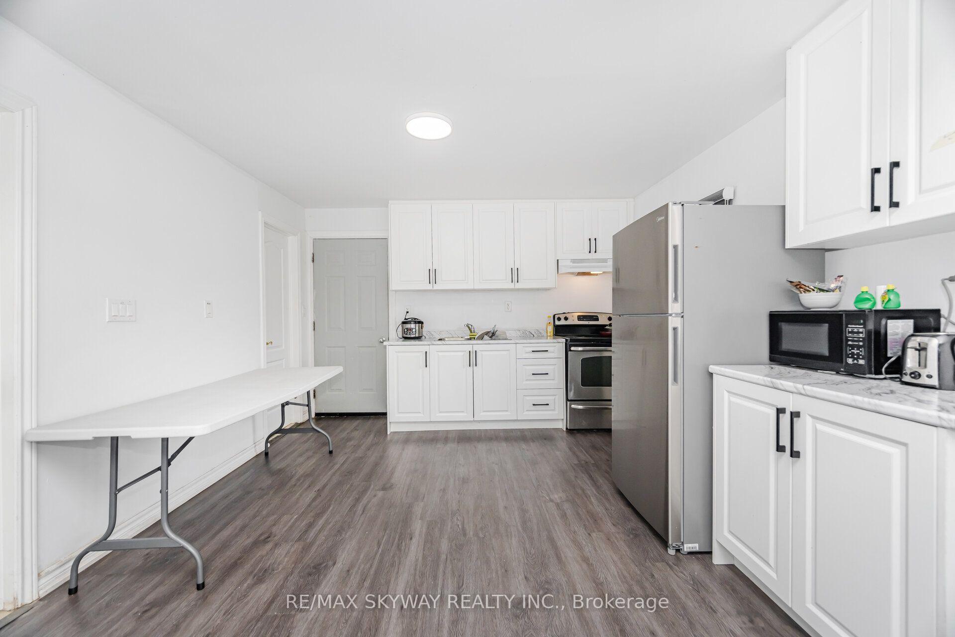 Photo 16 of 4754 First Avenue, Niagara Falls, Cherrywood — HOMEH