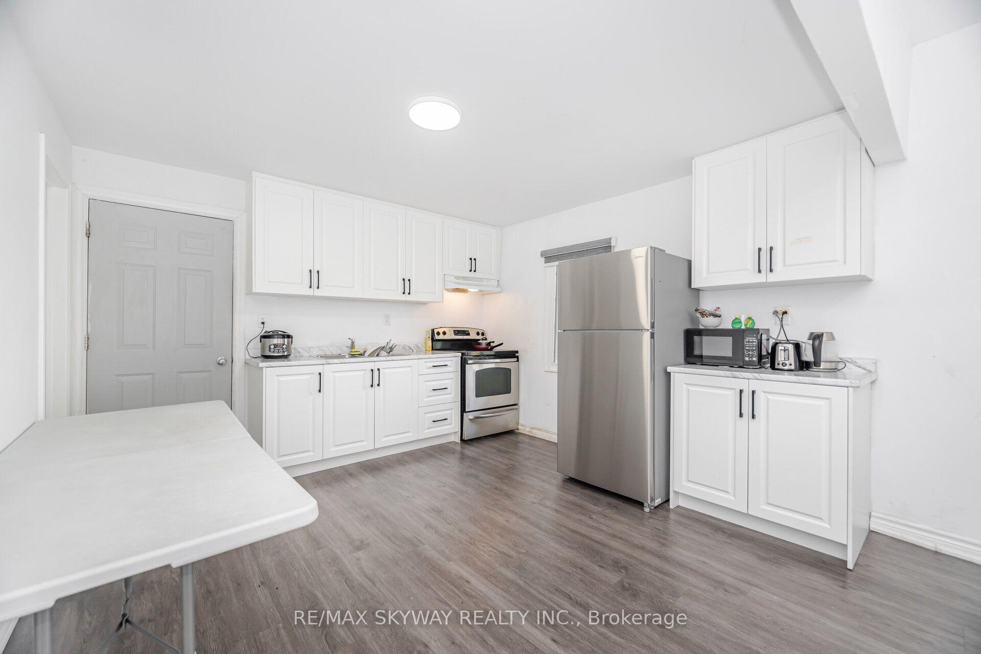 Photo 17 of 4754 First Avenue, Niagara Falls, Cherrywood — HOMEH