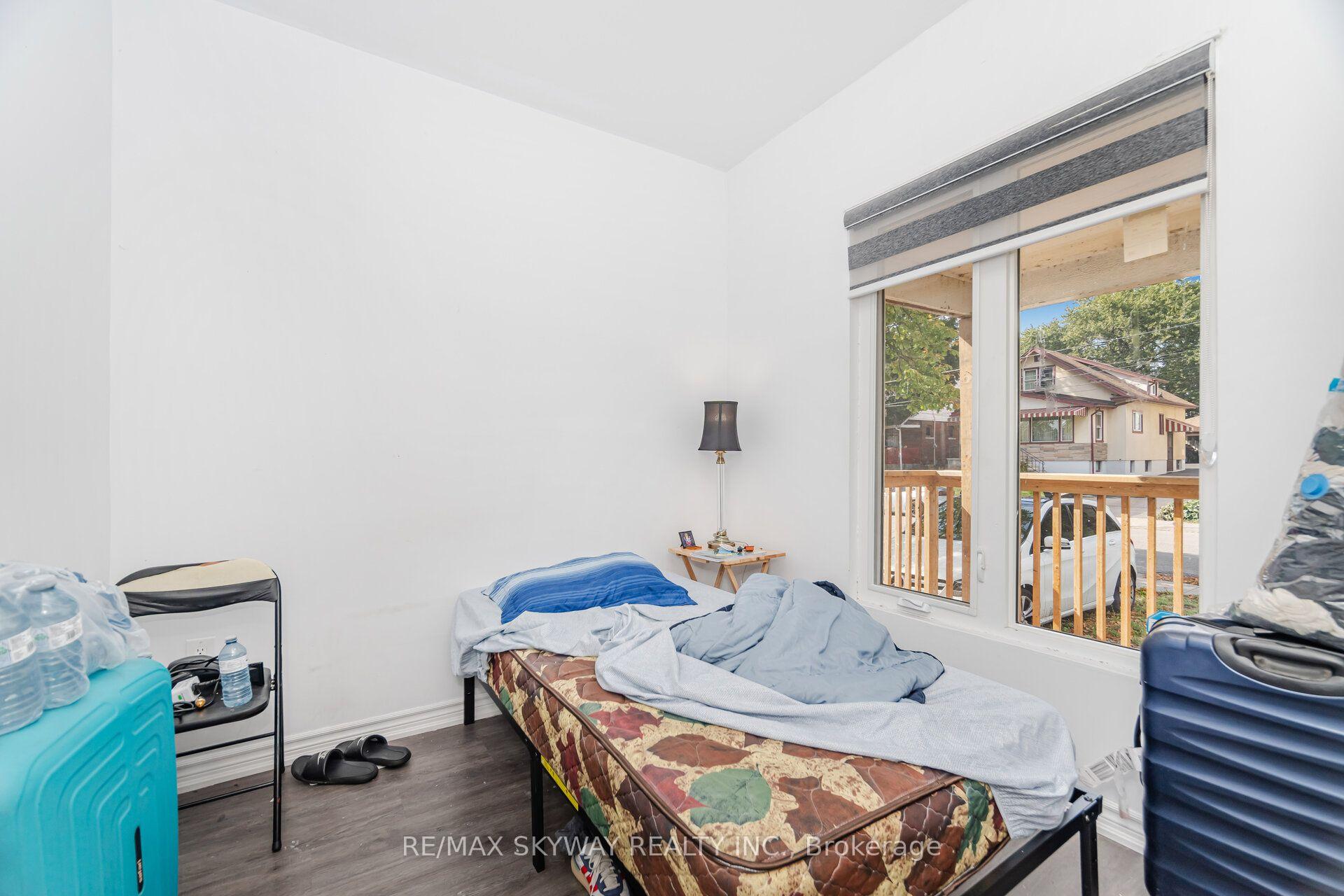 Photo 26 of 4754 First Avenue, Niagara Falls, Cherrywood — HOMEH