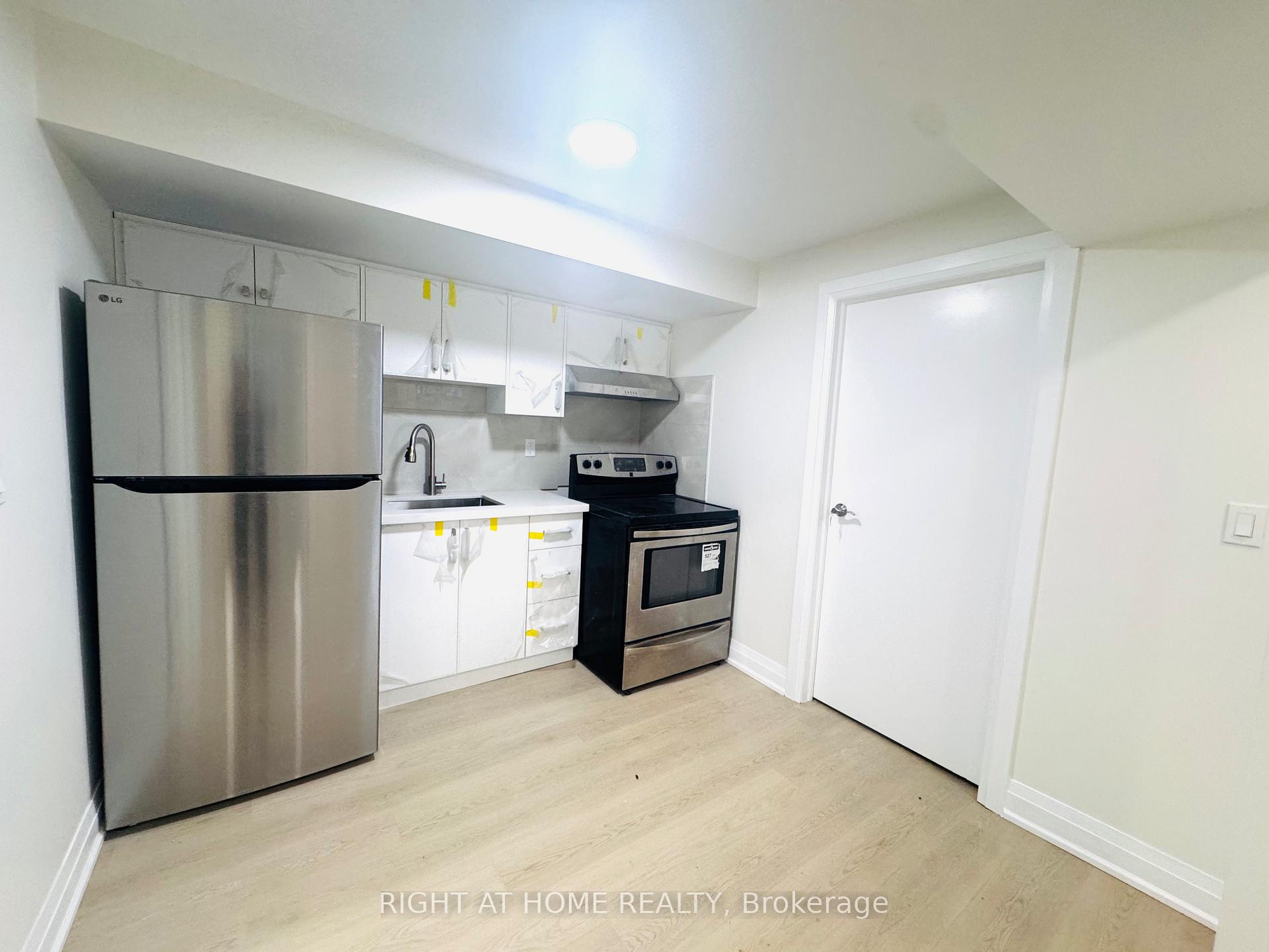 Photo 9 of Unit Basement, 26 Goodview Road, North York, Don Valley Village — HOMEH