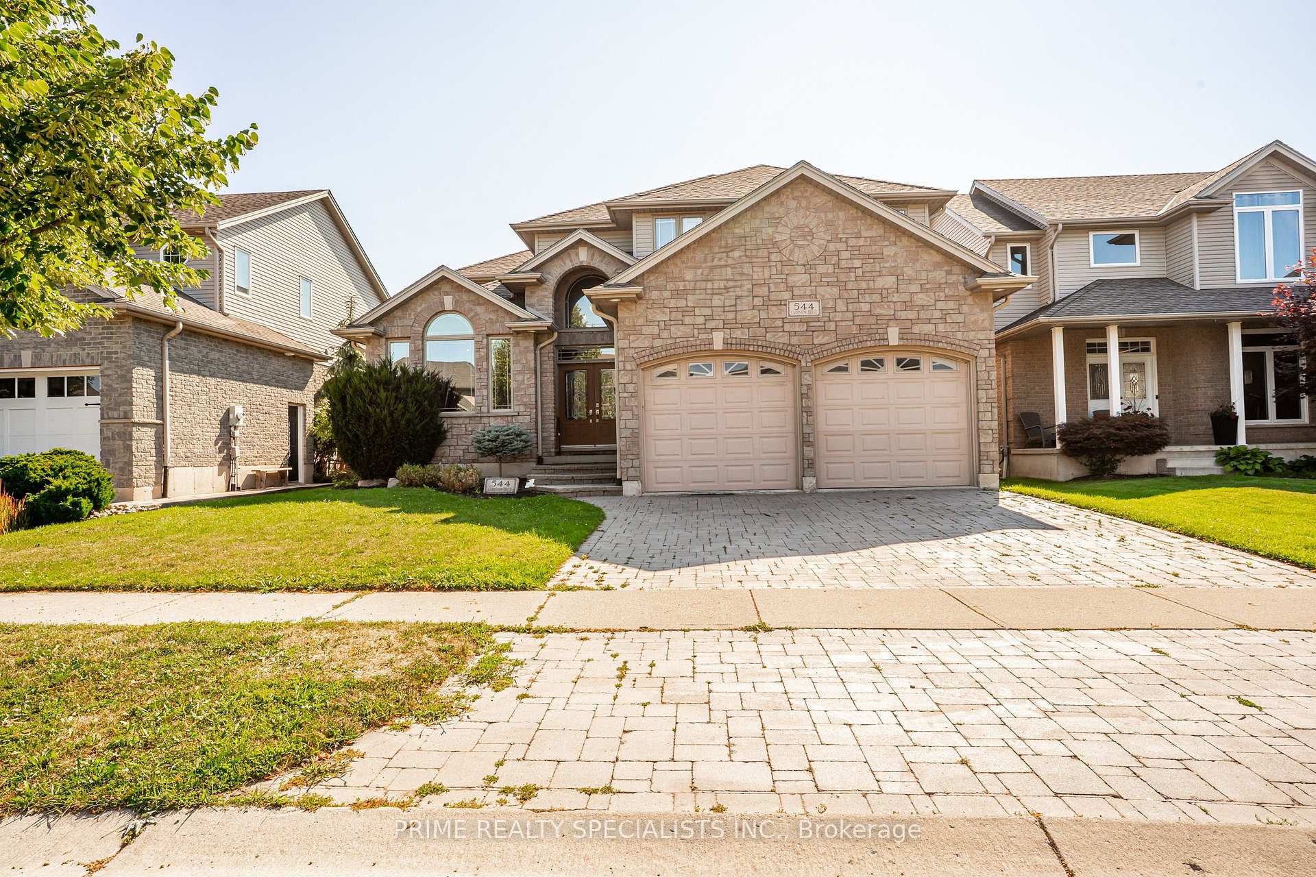 Photo of 544 Lakeview Drive